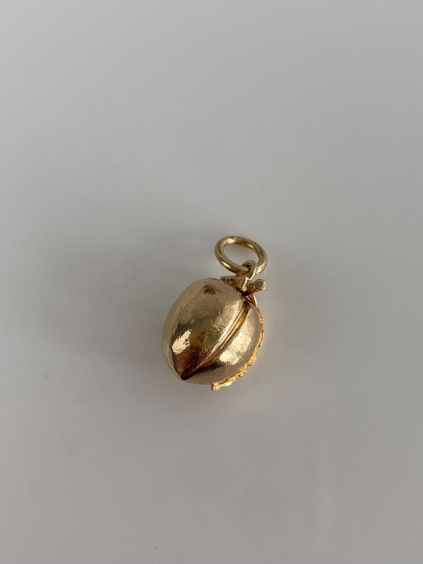 Vintage 14k Yellow Gold Peach Charm