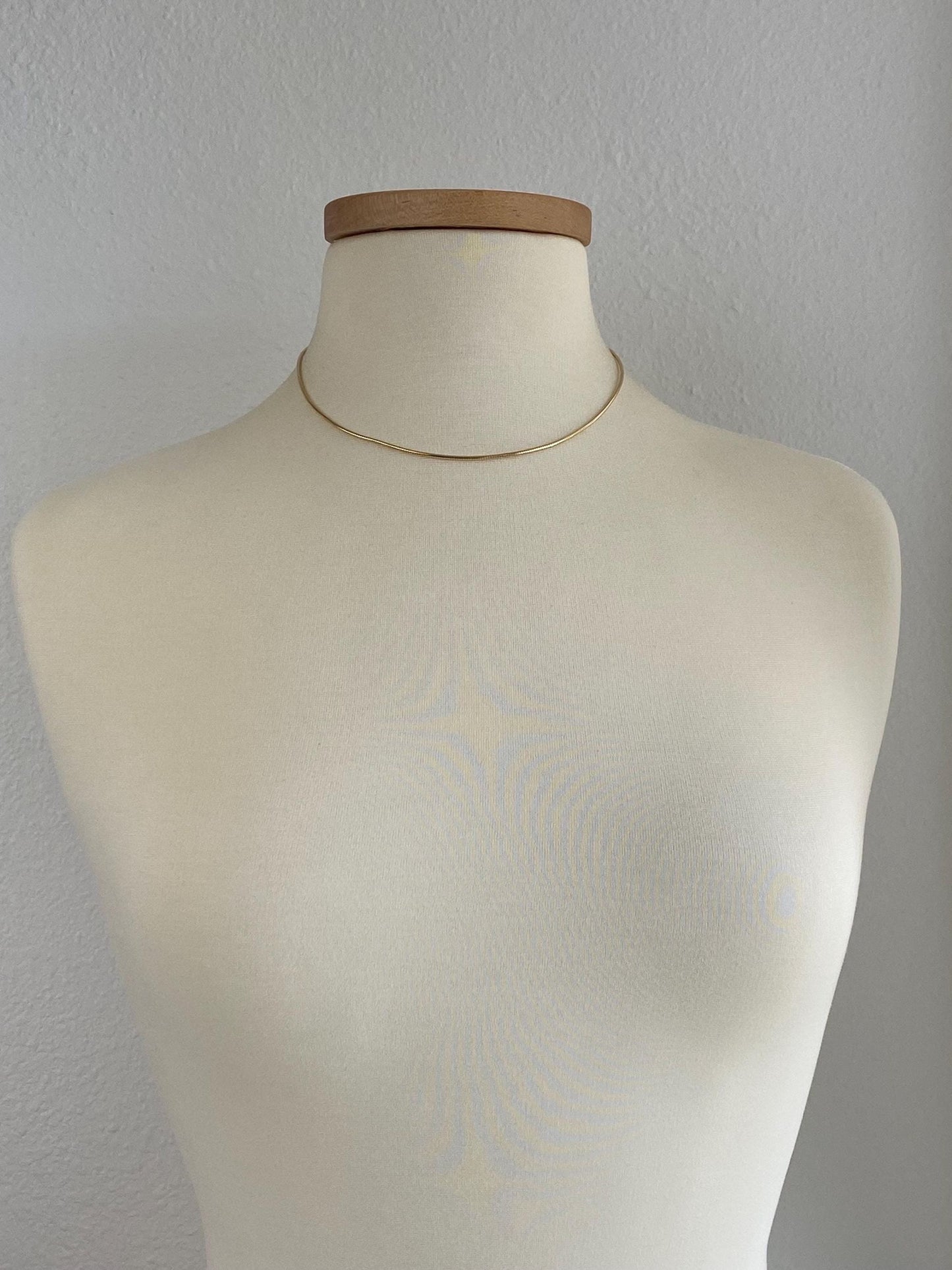 Vintage Solid 14k Yellow Gold Slim Omega Chain Necklace - 17 inches