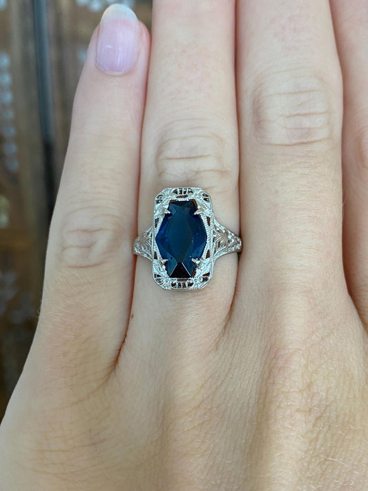 Vintage Solid 14k White Gold Blue Cubic Zirconia Art Deco Ring - Size 5.25