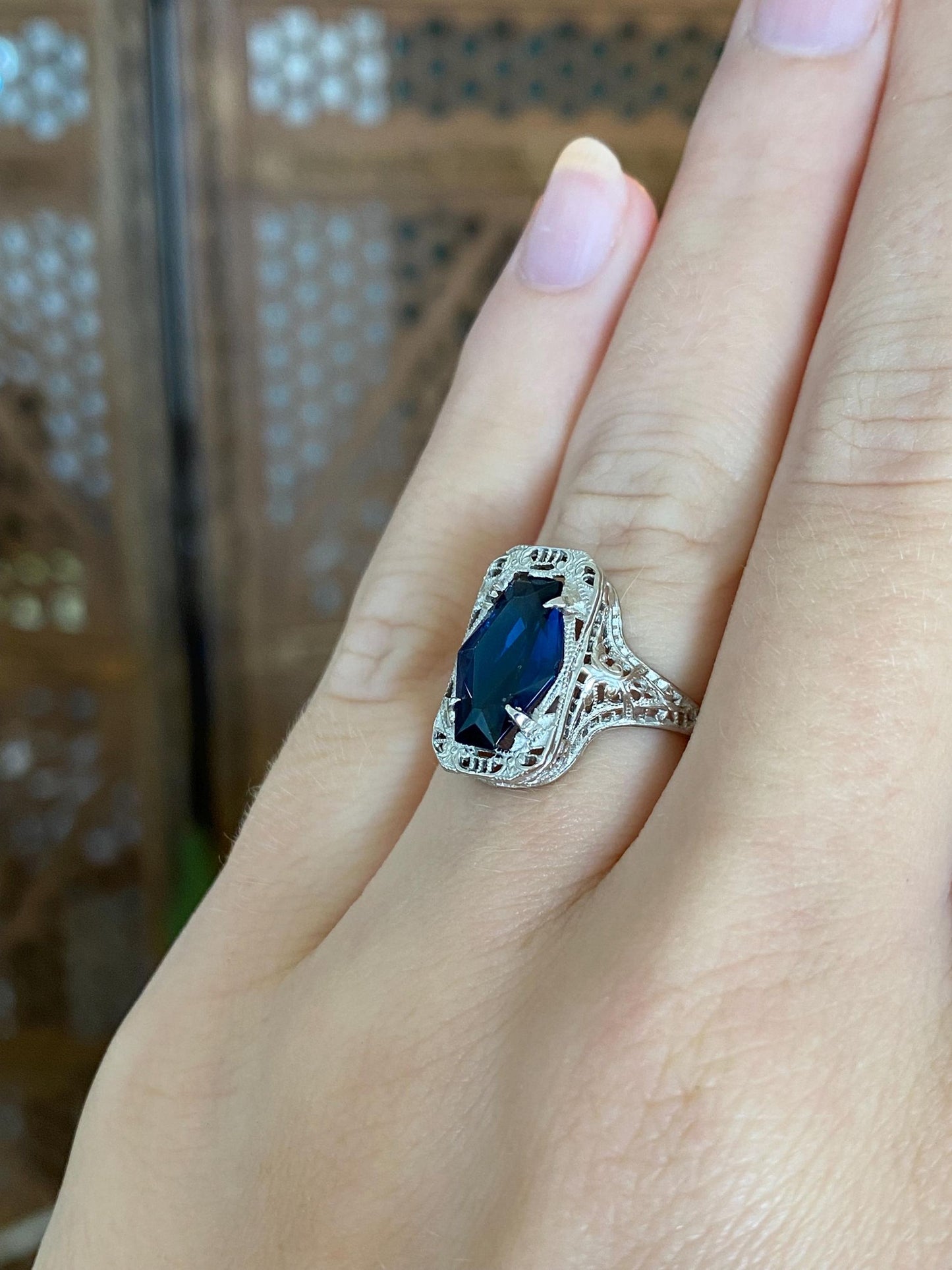 Vintage Solid 14k White Gold Blue Cubic Zirconia Art Deco Ring - Size 5.25
