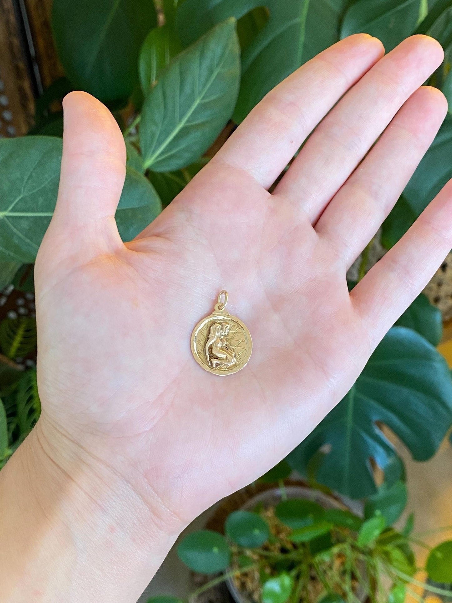 Vintage Solid 14k Yellow Gold Gemini Zodiac Twins Charm