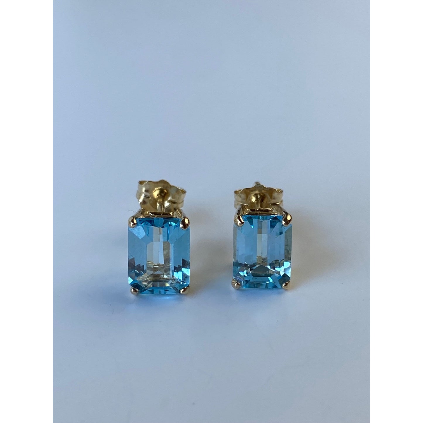 Vintage Solid 14k Yellow Gold Topaz Stud Earrings