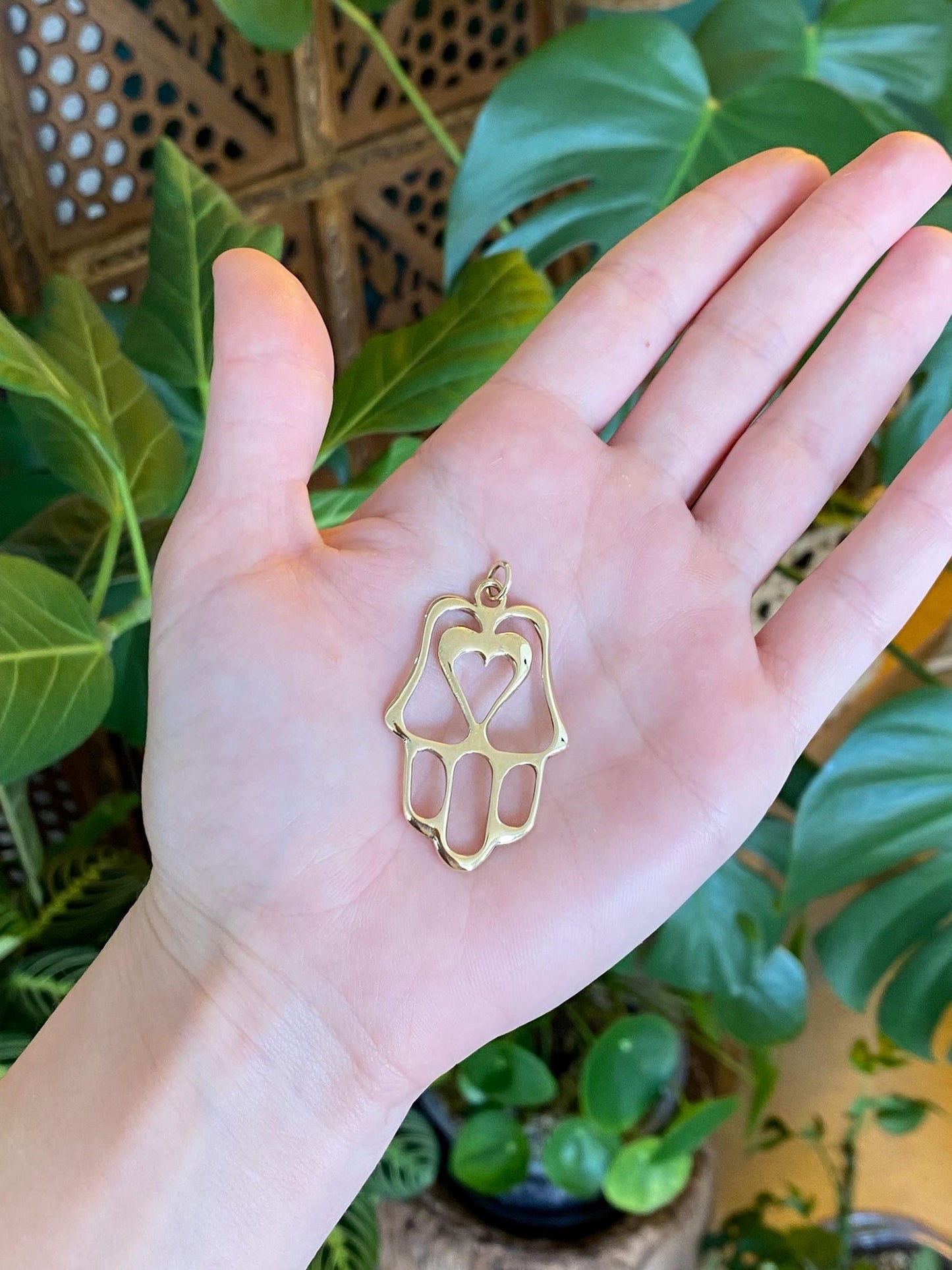 Vintage Solid 14k Yellow Gold Abstract Open Work Hamsa Hand Heart Charm