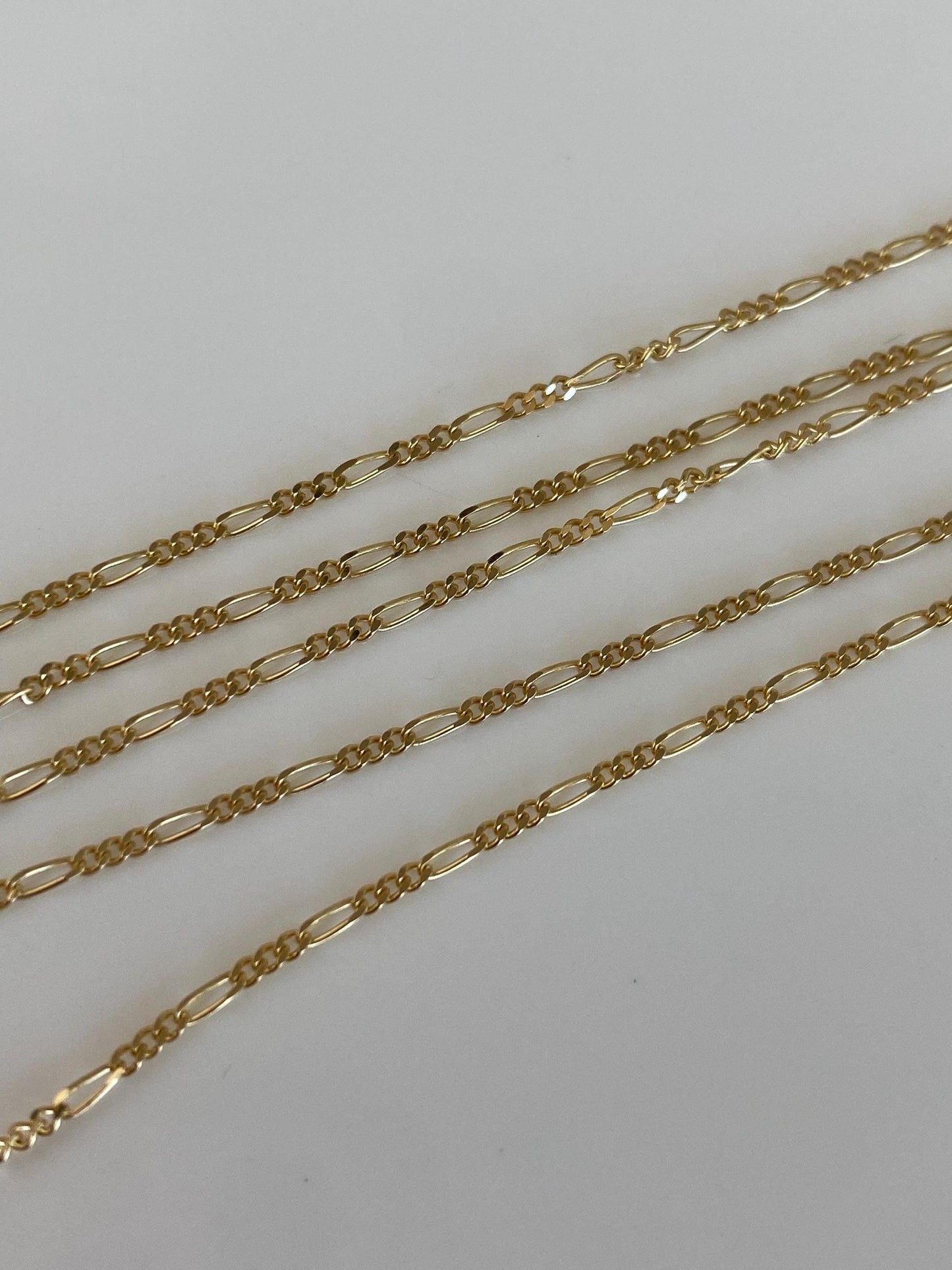 Vintage Solid 18k Yellow Gold Dainty Figaro Chain Necklace - 17.75 inches