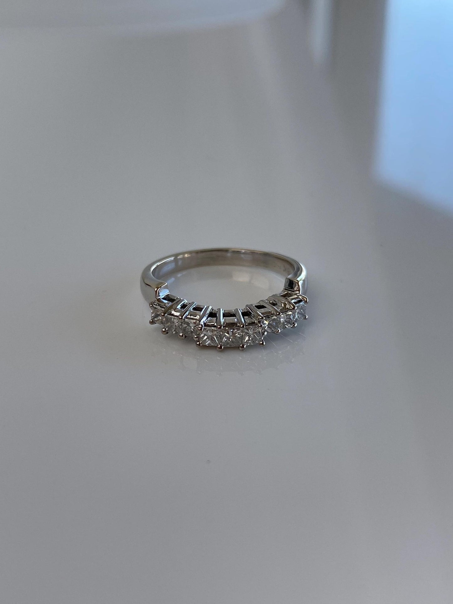Vintage Solid 18k White Gold Diamond Ring Band - Size 5.75