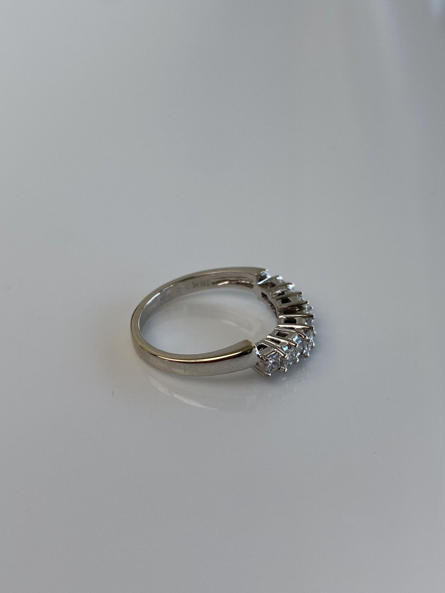 Vintage Solid 18k White Gold Diamond Ring Band - Size 5.75