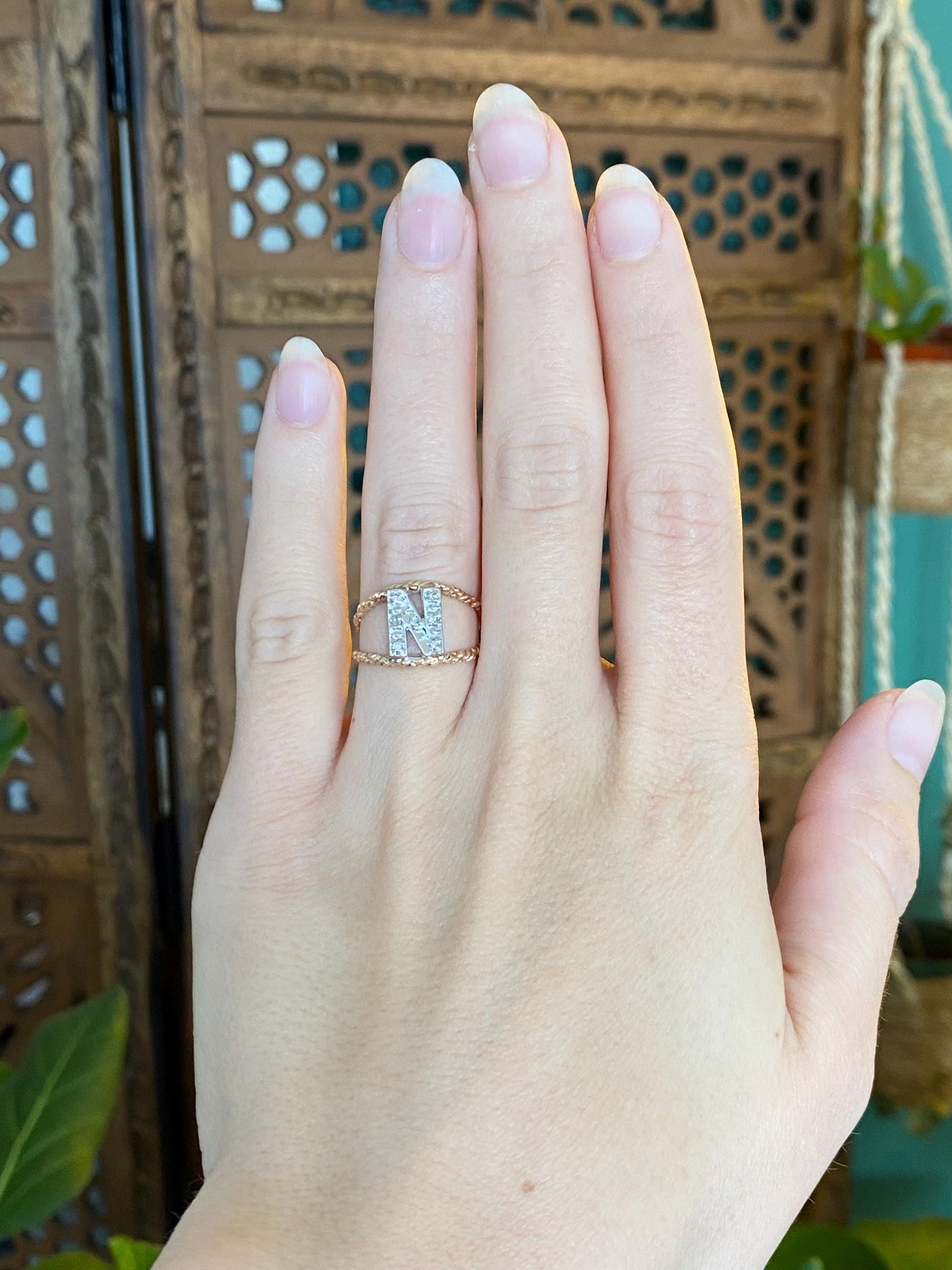 Vintage Solid 10k White & Yellow Gold Clear Sapphire Initial 'N' Ring - Size 5.5