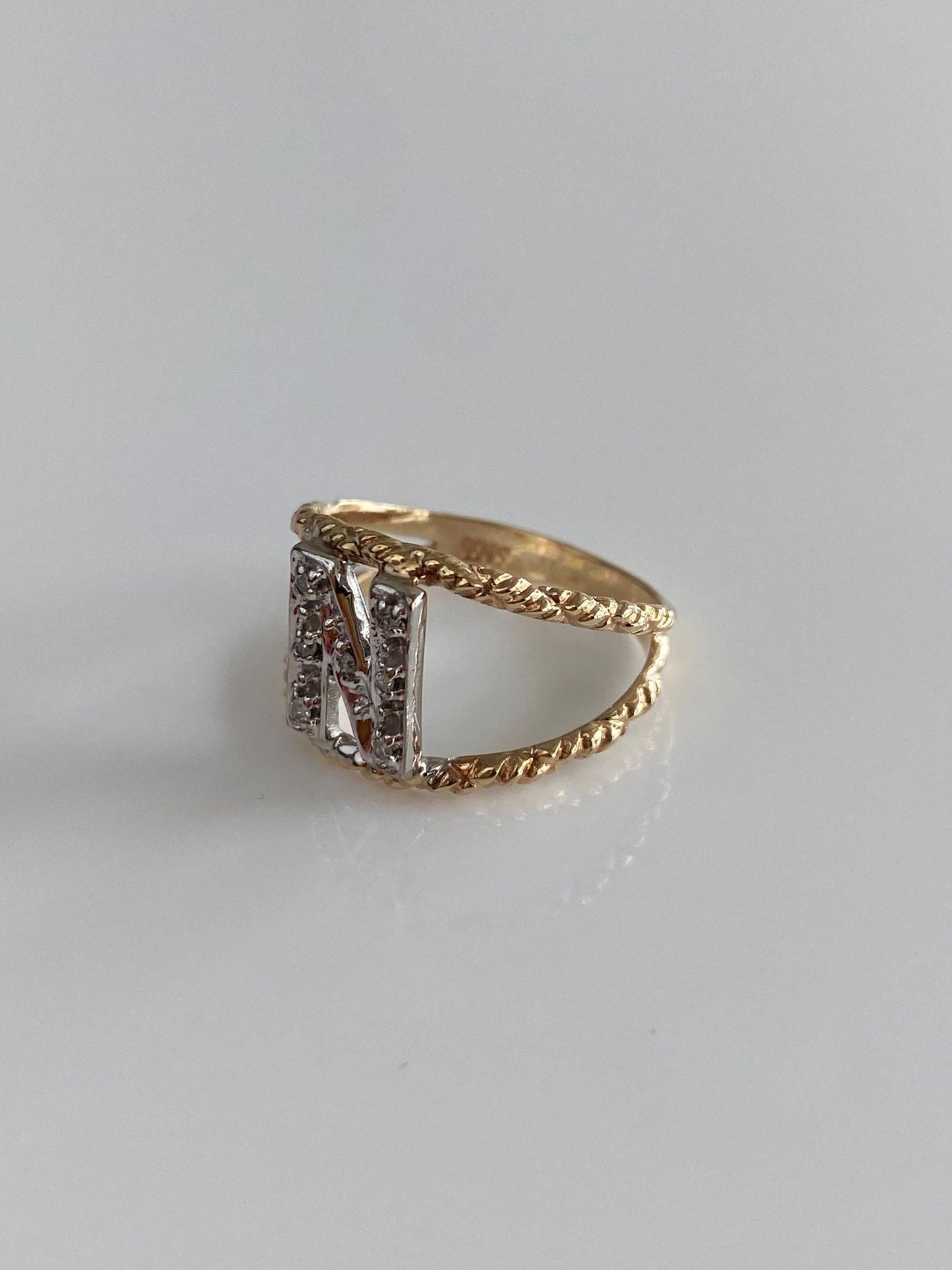Vintage Solid 10k White & Yellow Gold Clear Sapphire Initial 'N' Ring - Size 5.5