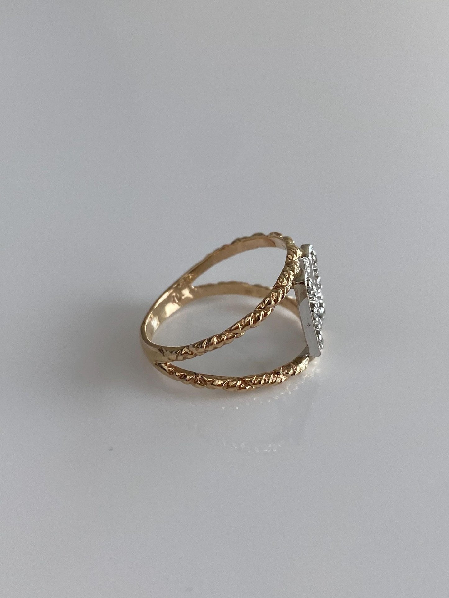 Vintage Solid 10k White & Yellow Gold Clear Sapphire Initial 'N' Ring - Size 5.5