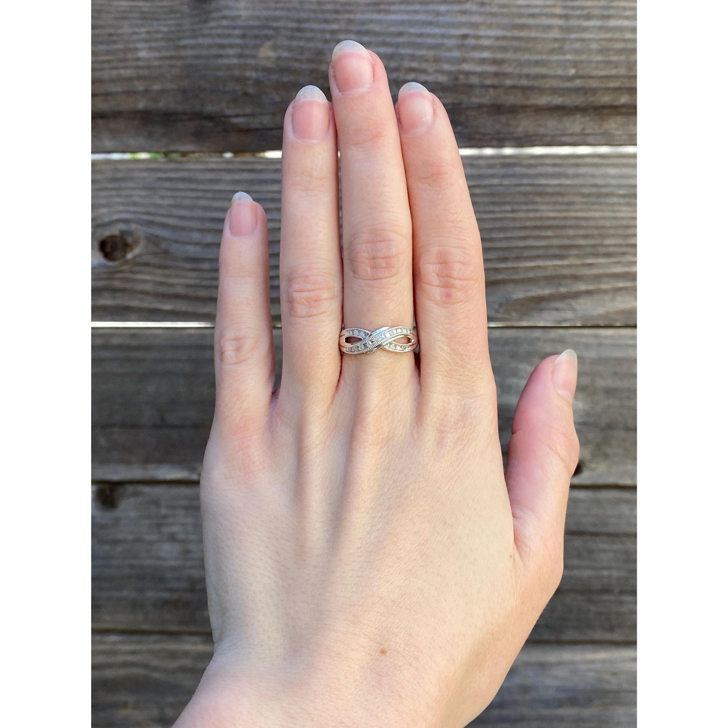 Vintage Solid 14k White Gold Diamond Twist Ring - Size 7