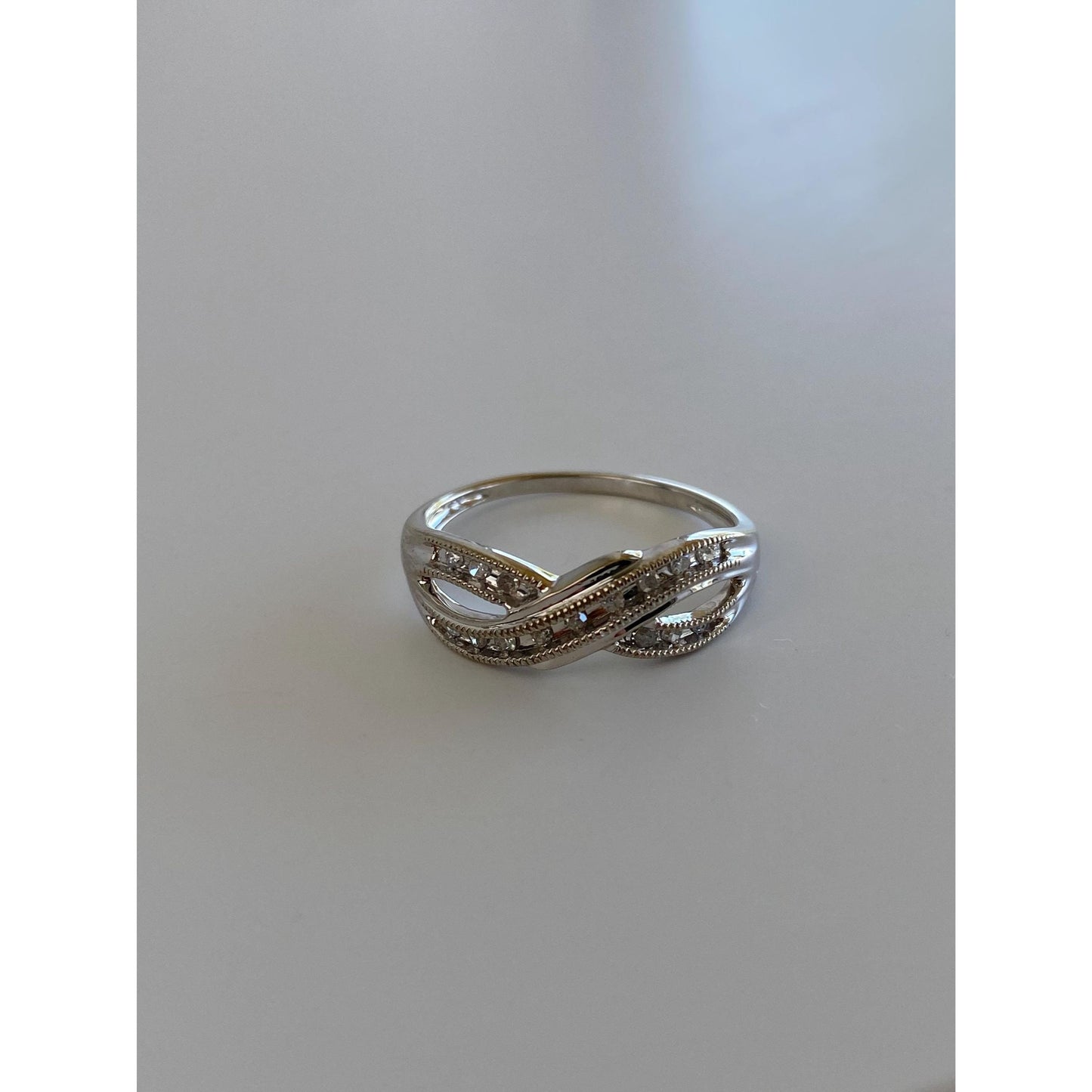 Vintage Solid 14k White Gold Diamond Twist Ring - Size 7