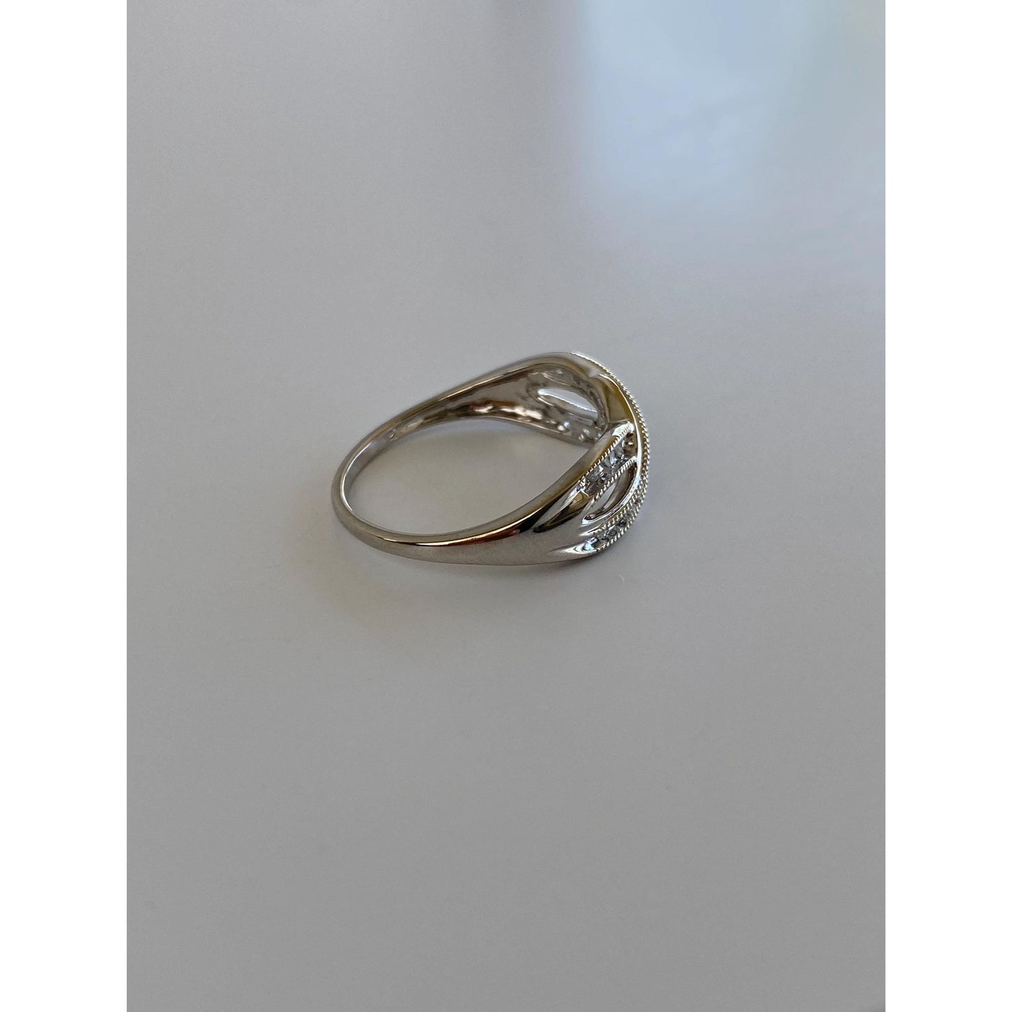 Vintage Solid 14k White Gold Diamond Twist Ring - Size 7