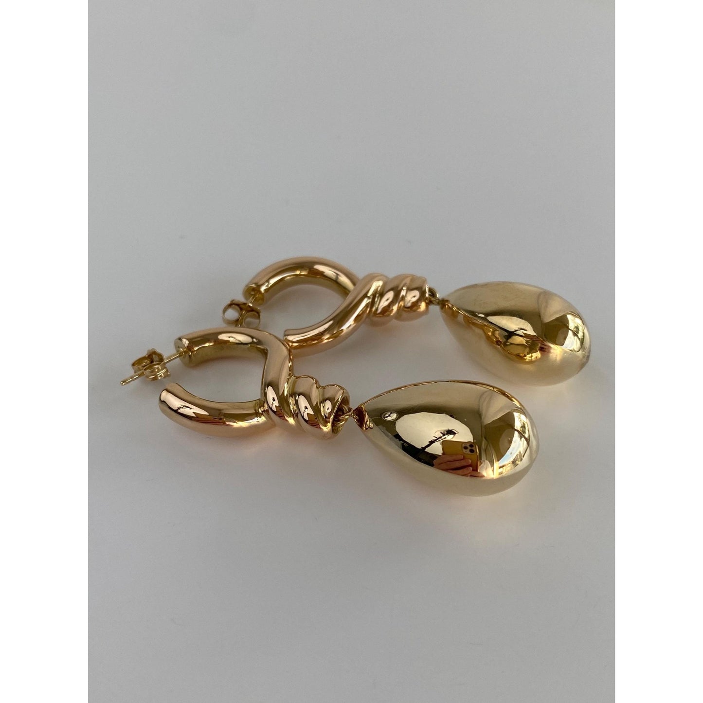 Vintage 14k Yellow Gold Teardrop Dangle Twisted Hoop Earrings