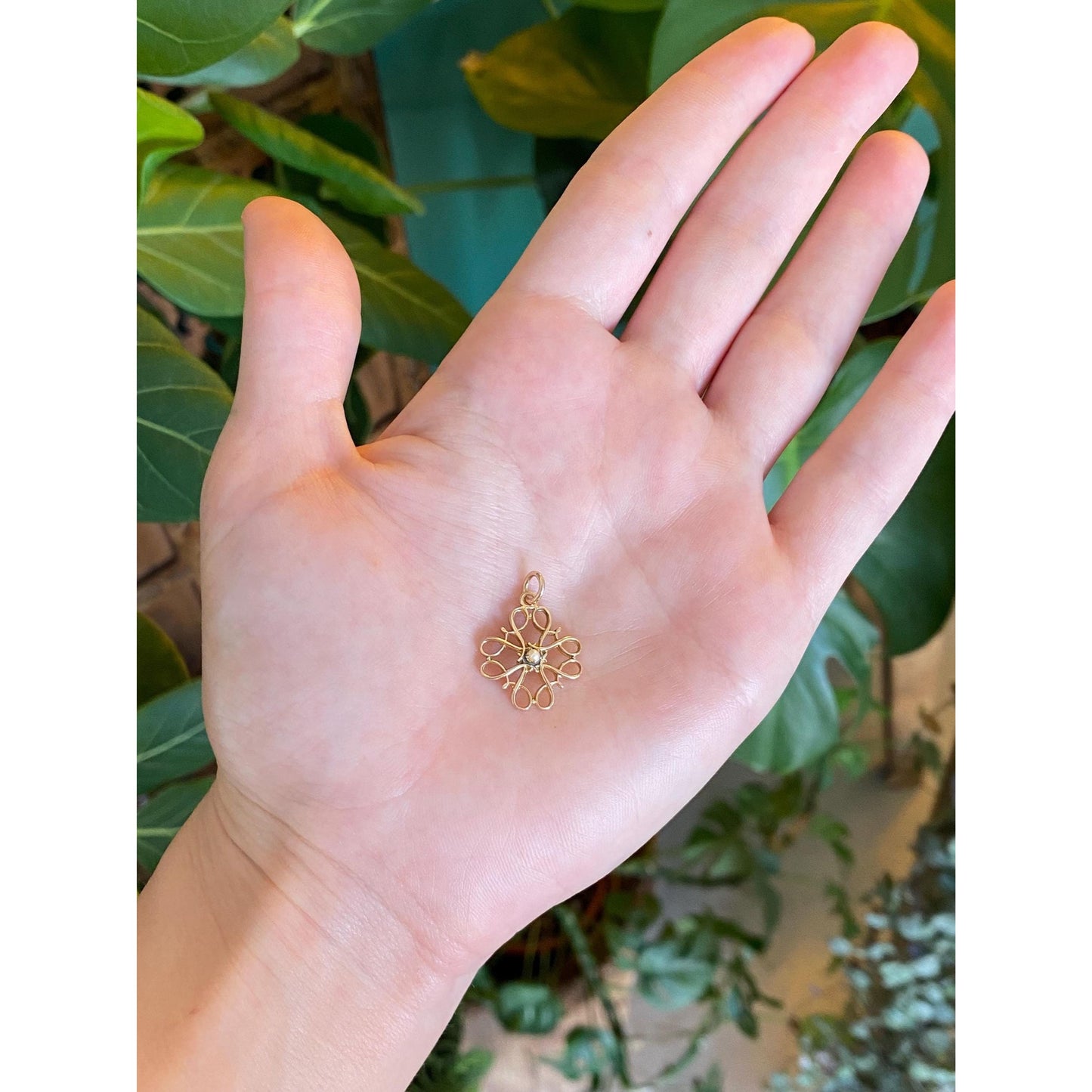 Vintage Solid 10k Yellow Gold Seed Pearl Charm