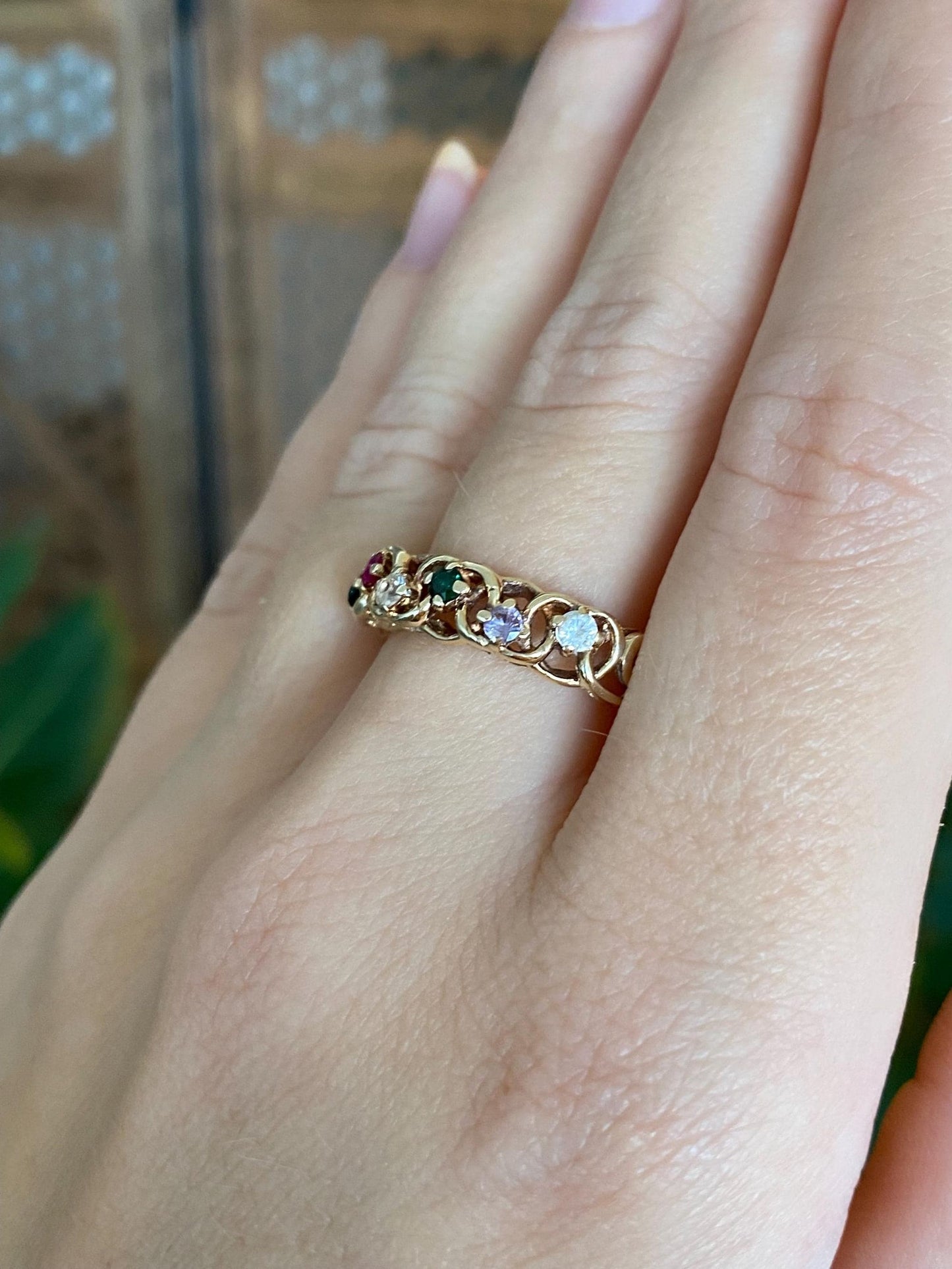Vintage Solid 10k Yellow Gold Blue Clear Green Spinel Pink Purple Sapphire Ring Band - Size 8.75