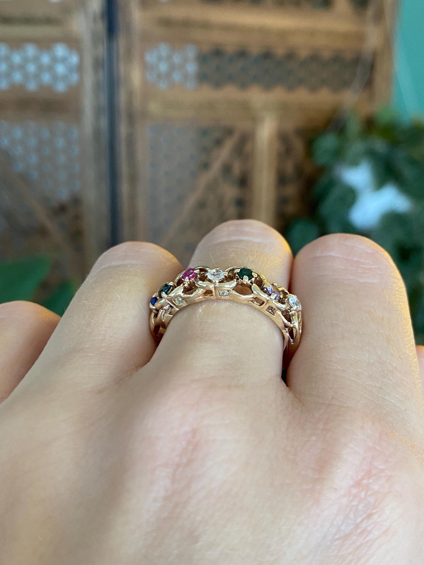 Vintage Solid 10k Yellow Gold Blue Clear Green Spinel Pink Purple Sapphire Ring Band - Size 8.75
