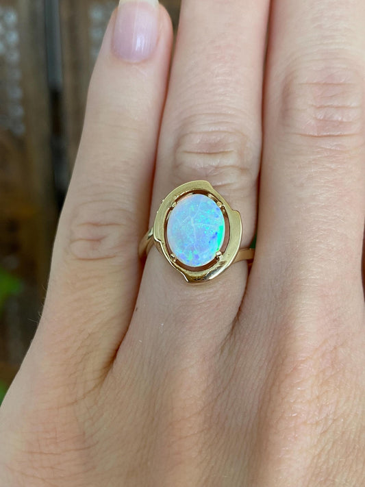 Vintage Solid 14k Yellow Gold Opal Ring - Size 4