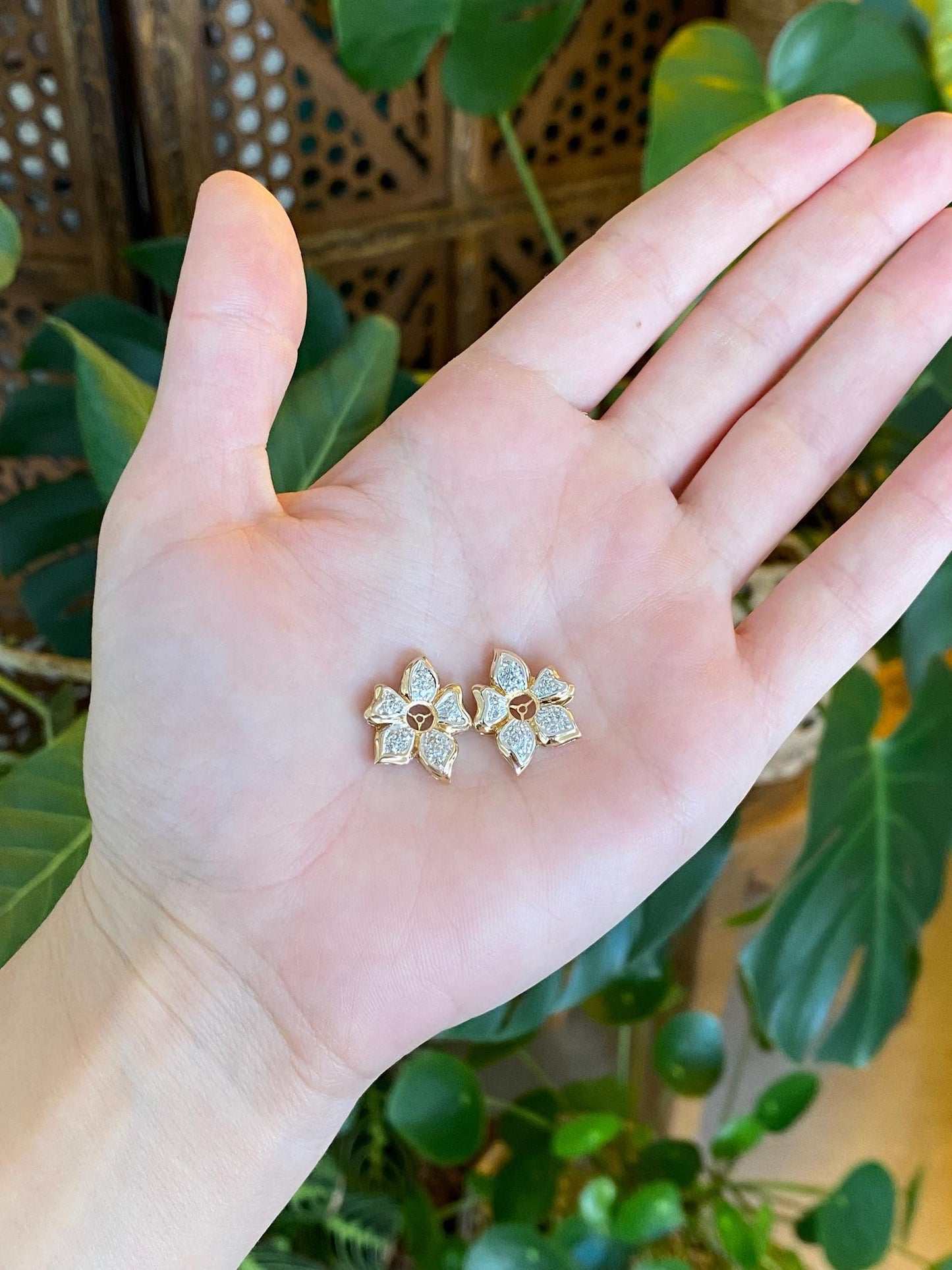 Vintage Solid 14k White & Yellow Gold Diamond Flower Earring Jackets