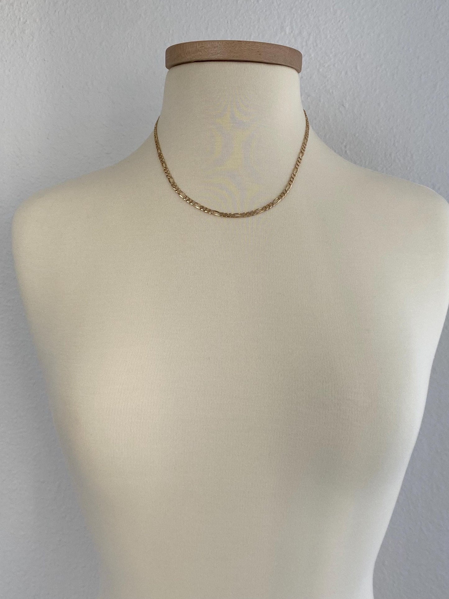 Vintage Solid 14k Yellow Gold Textured Figaro Chain Necklace - 18.25 inches