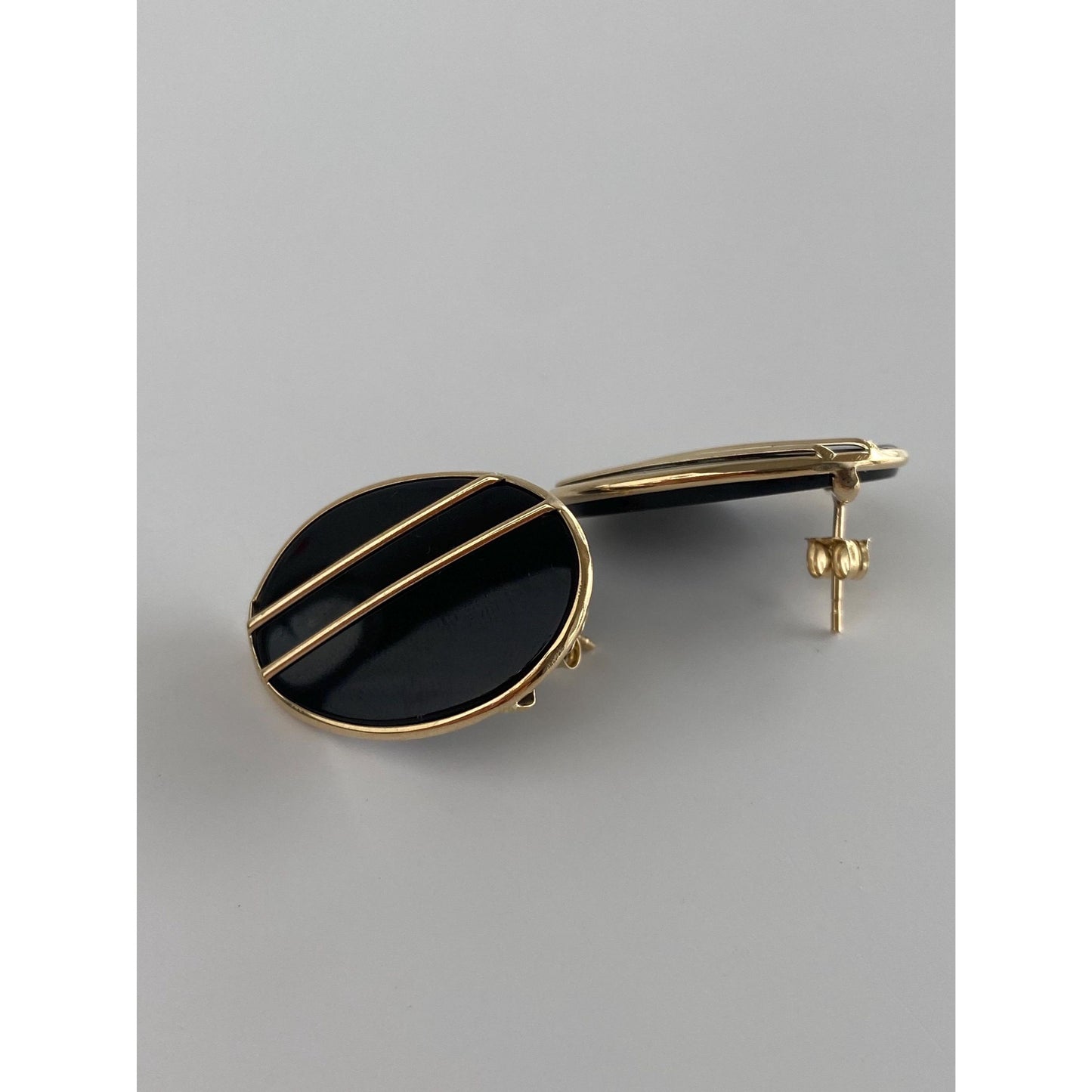 Vintage Solid 14k Yellow Gold Onyx Lined Stud Earrings