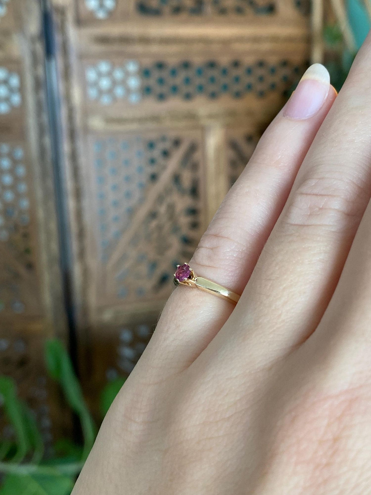 Vintage Solid 10k Yellow Gold Pink Spinel Ring - Size 3.75