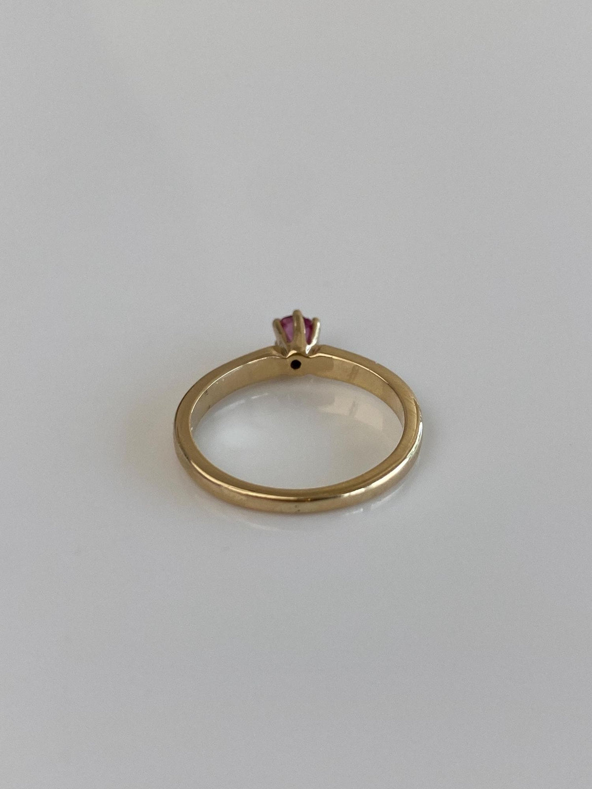 Vintage Solid 10k Yellow Gold Pink Spinel Ring - Size 3.75