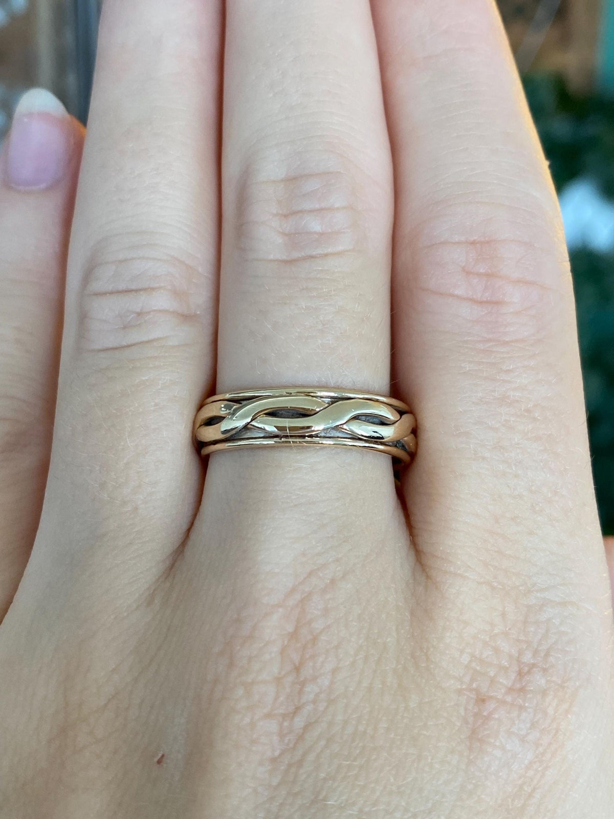 Vintage Solid 14k White & Yellow Gold Twist Design Ring Band - Size 9