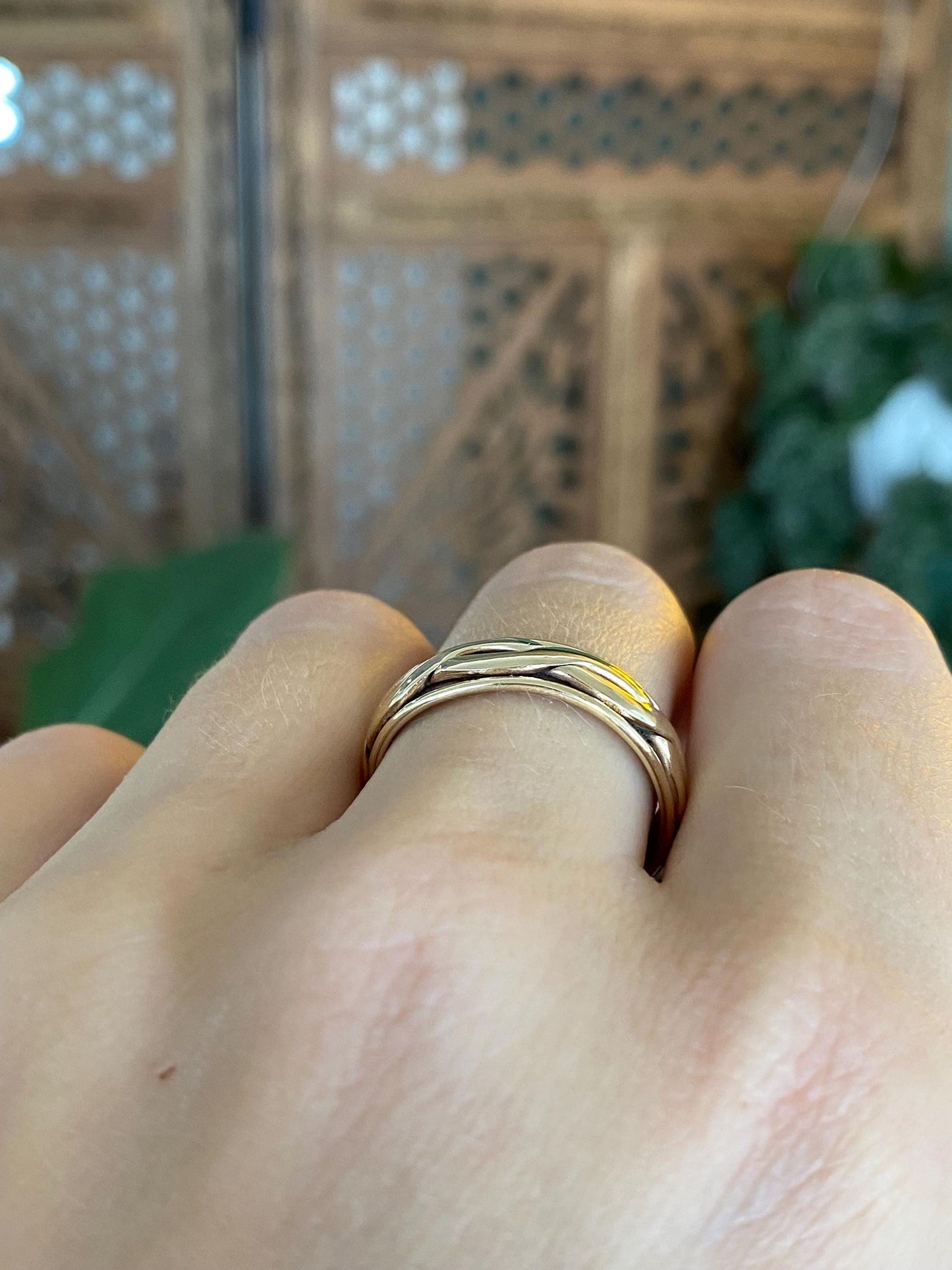 Vintage Solid 14k White & Yellow Gold Twist Design Ring Band - Size 9