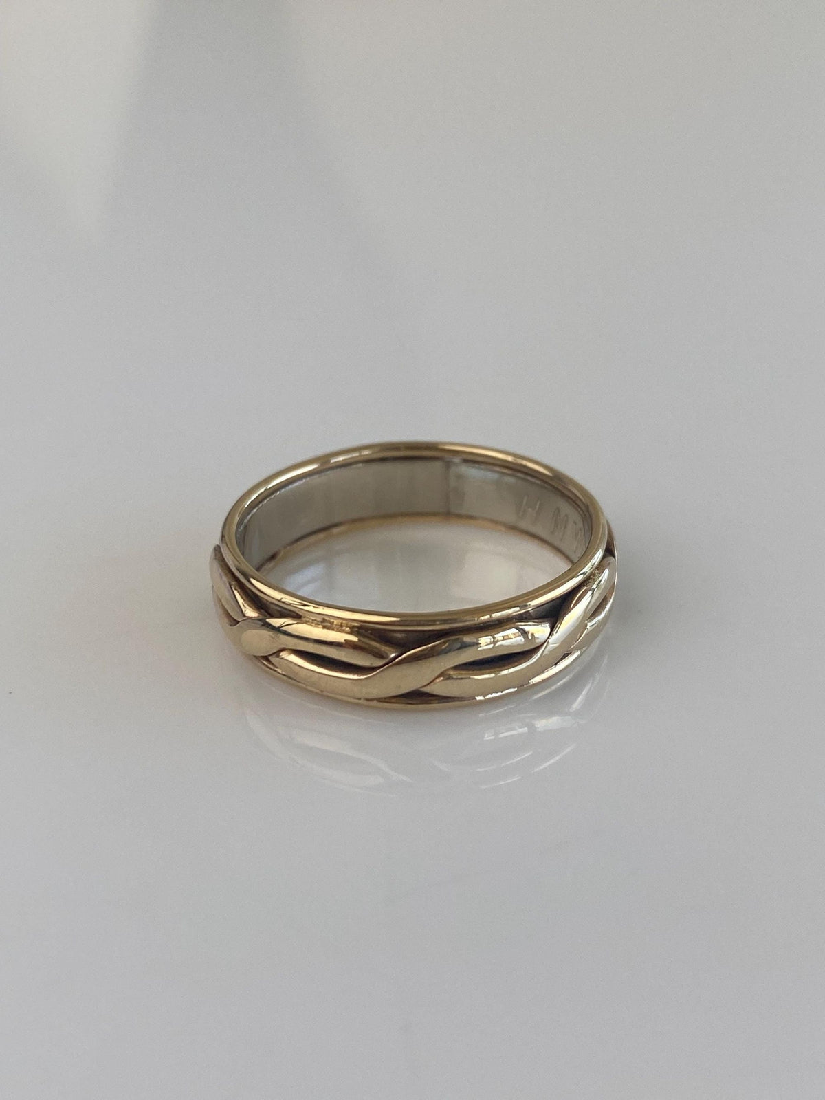 Vintage Solid 14k White & Yellow Gold Twist Design Ring Band - Size 9