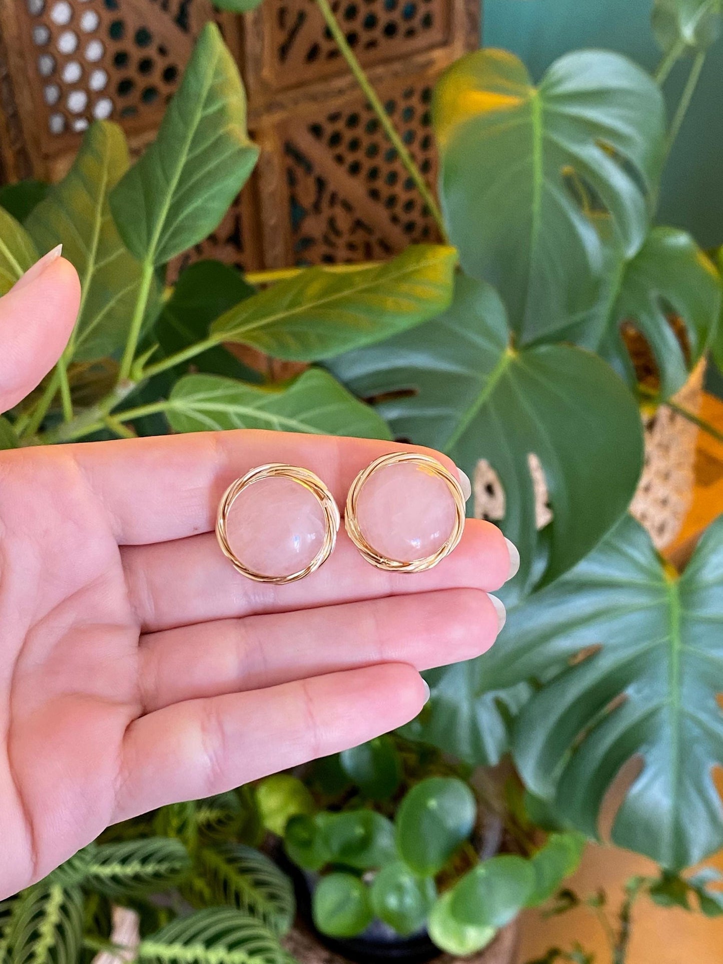 Vintage 14k Yellow Gold Rose Quartz Stud Earrings