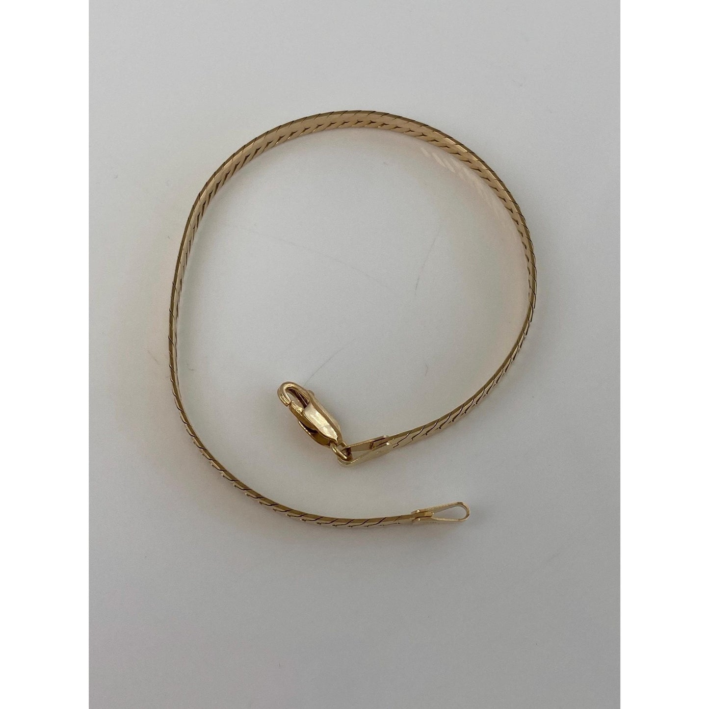 Vintage Solid 14k Yellow Gold Herringbone Chain Bracelet - 8 inches