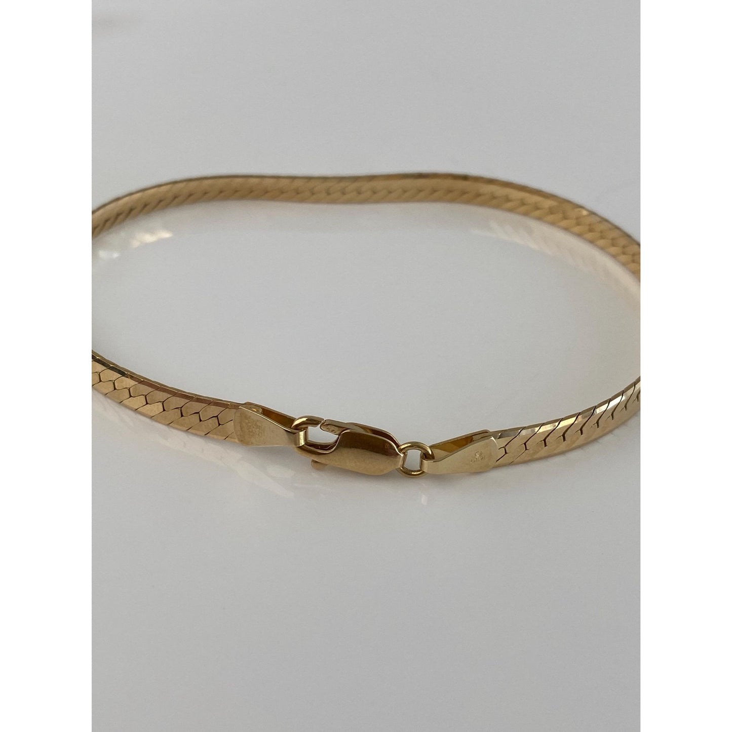 Vintage Solid 14k Yellow Gold Herringbone Chain Bracelet - 8 inches