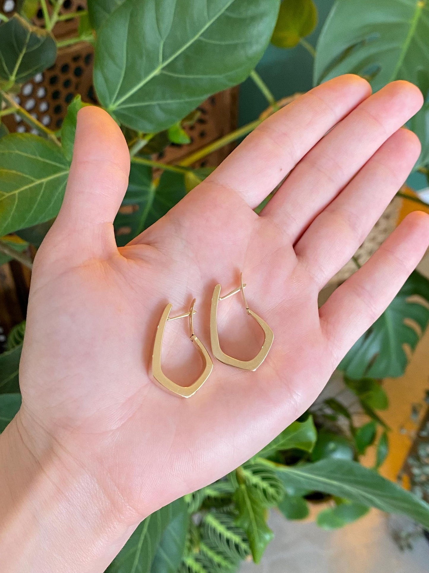 Vintage 14k Yellow Gold Drop Earrings