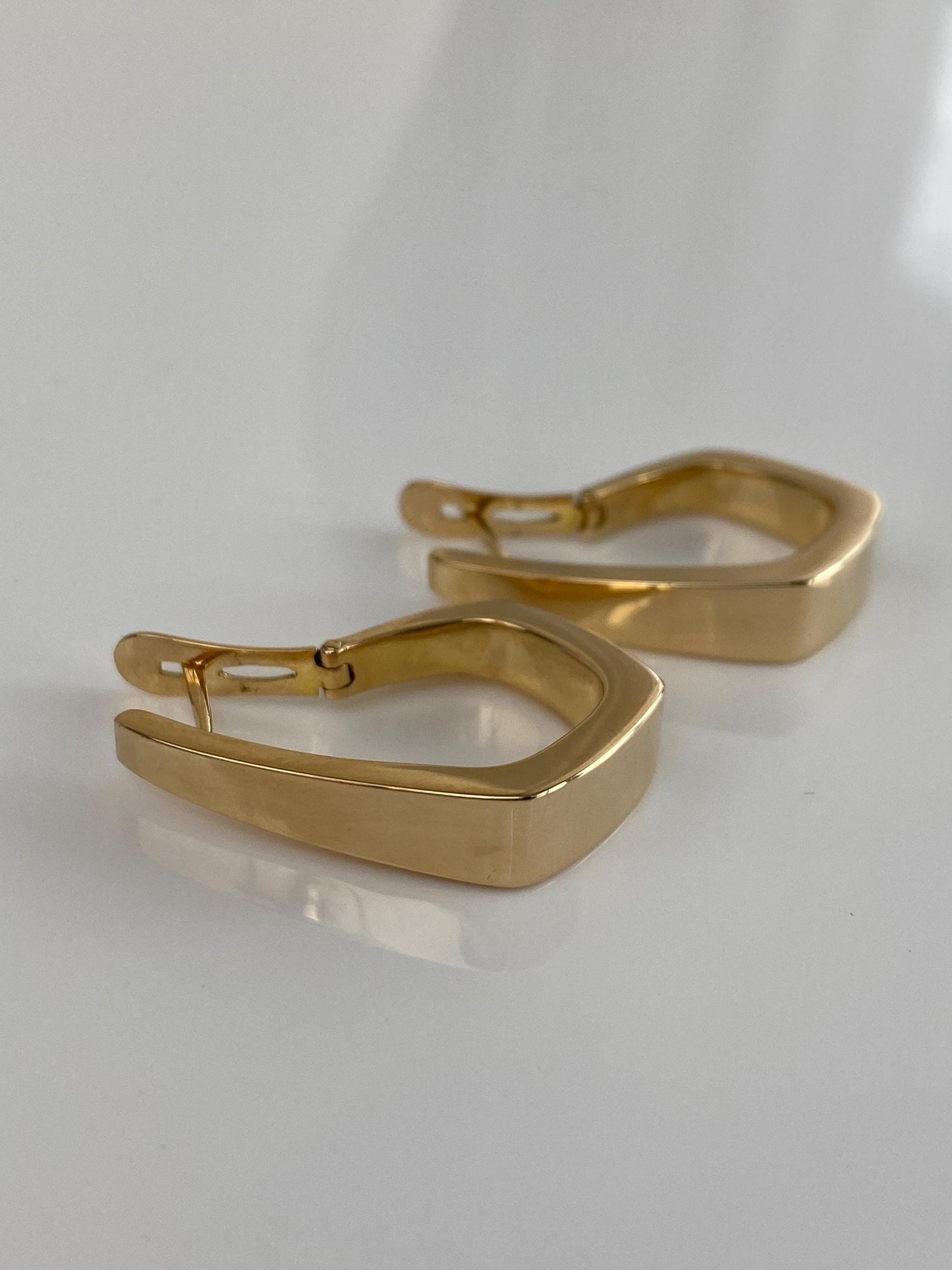 Vintage 14k Yellow Gold Drop Earrings
