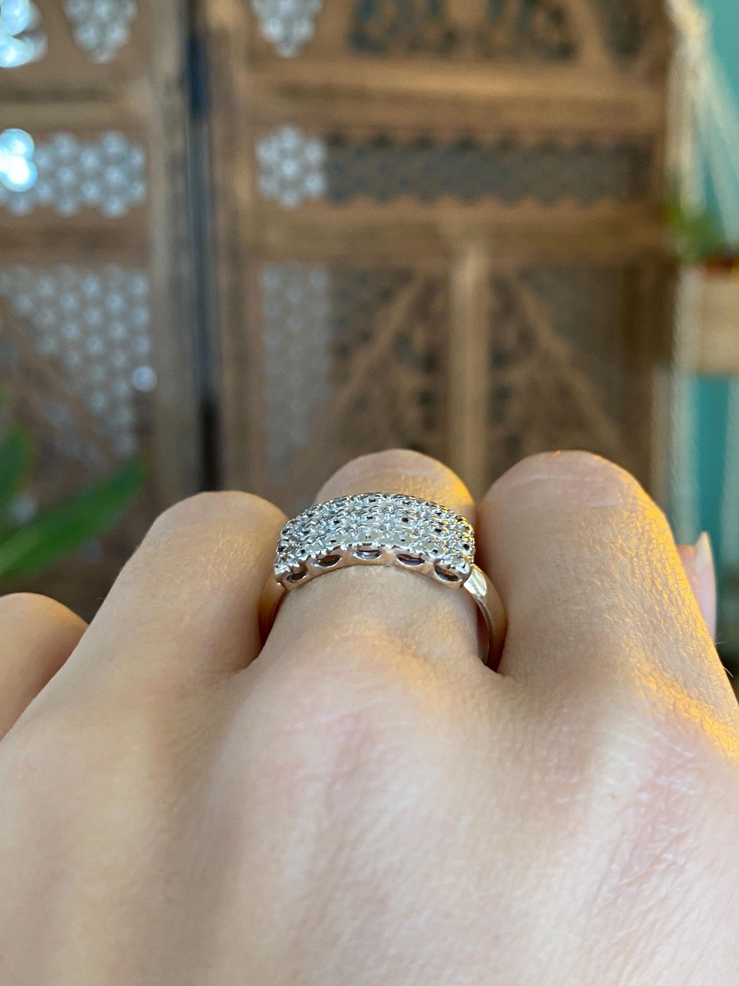 Vintage Solid 14k White & Yellow Gold Diamond Ring - Size 9.5