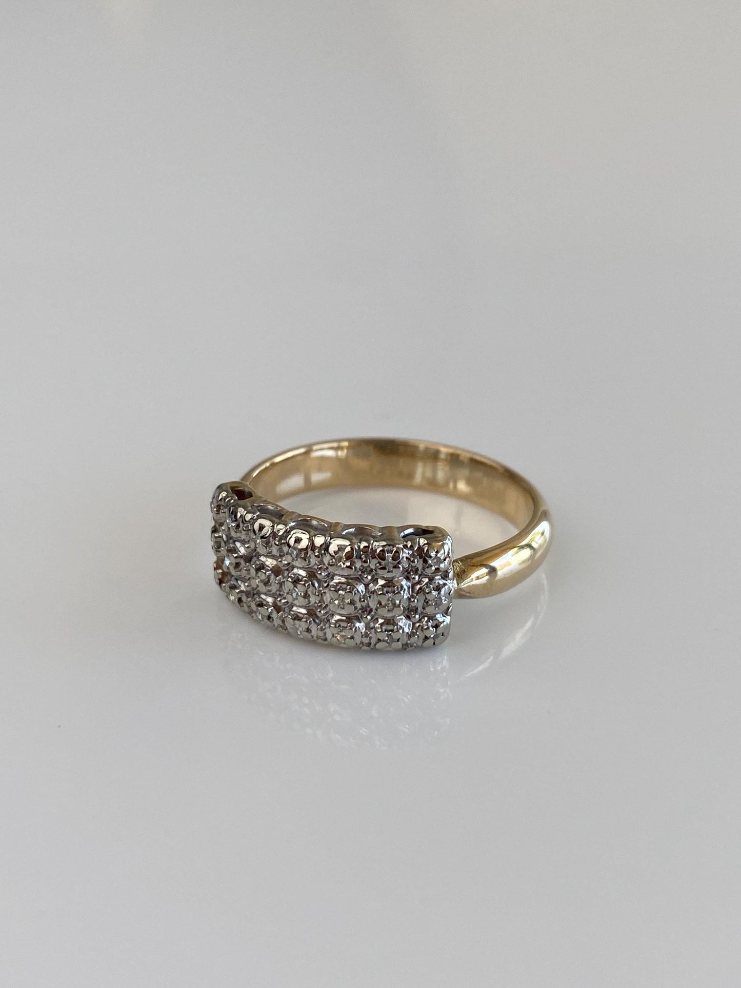 Vintage Solid 14k White & Yellow Gold Diamond Ring - Size 9.5