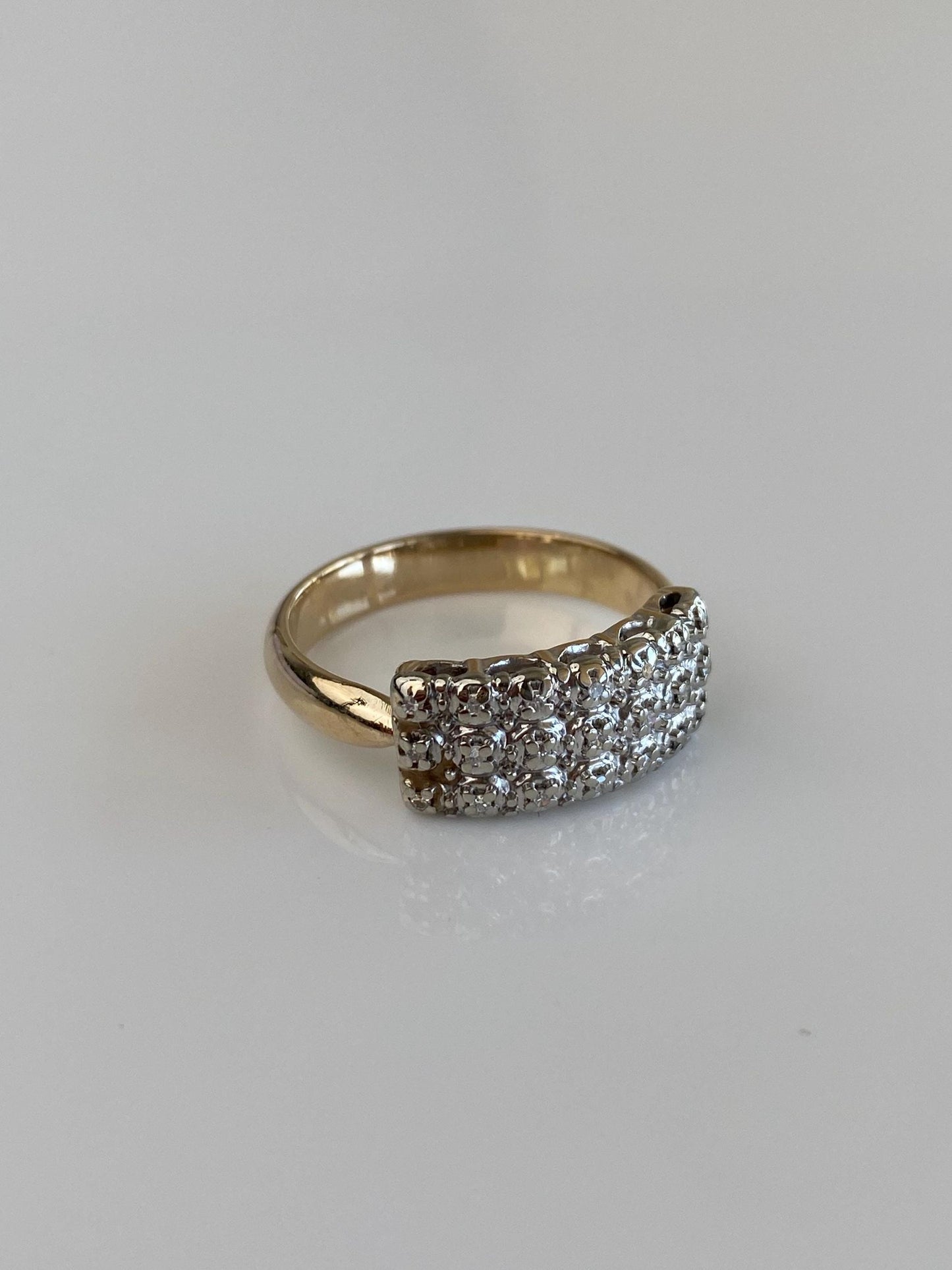 Vintage Solid 14k White & Yellow Gold Diamond Ring - Size 9.5