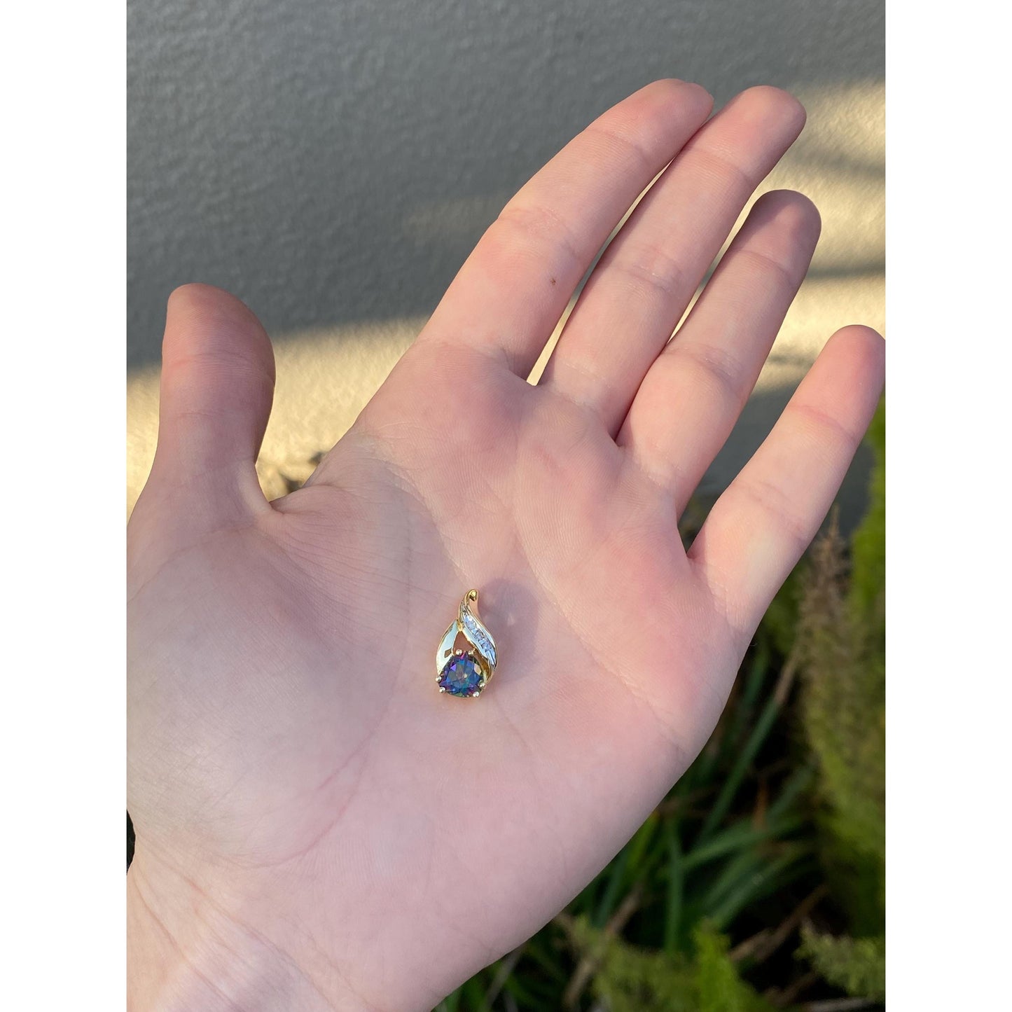 Vintage Solid 10k Yellow Gold Mystic Topaz Diamond Charm