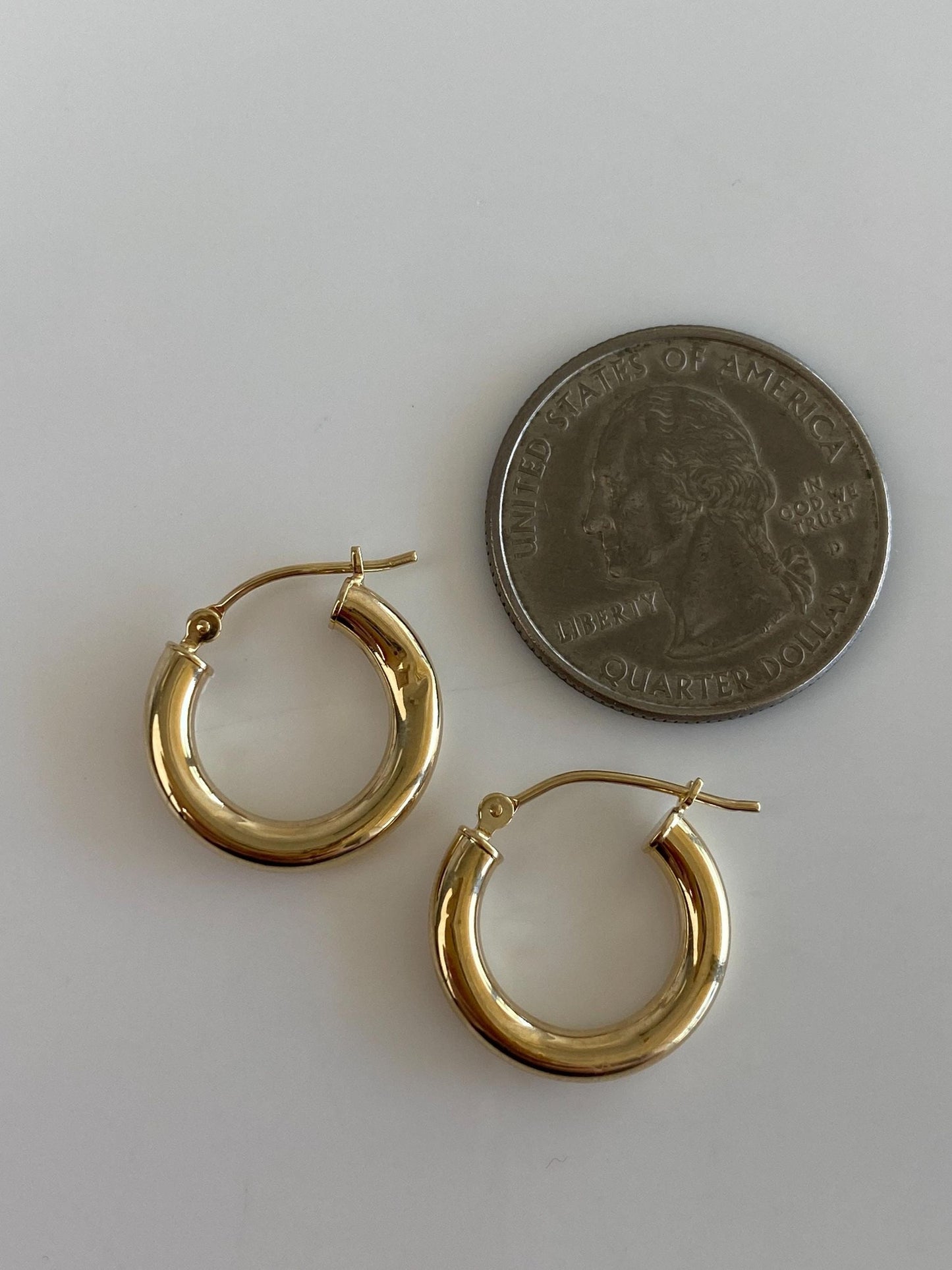Vintage 14k Yellow Gold Small Hoop Earrings