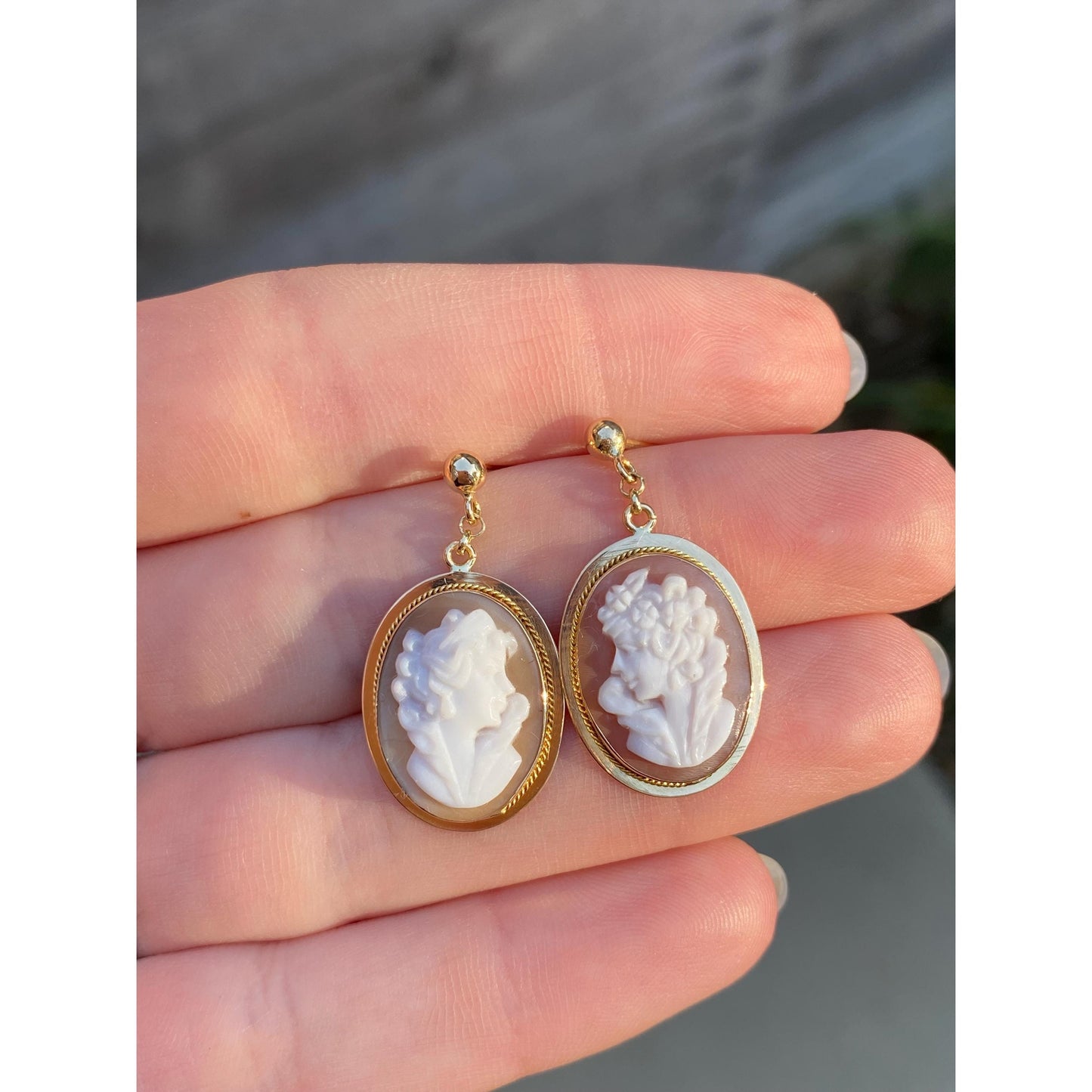 Vintage Solid 14k Yellow Gold Cameo Dangle Stud Earrings