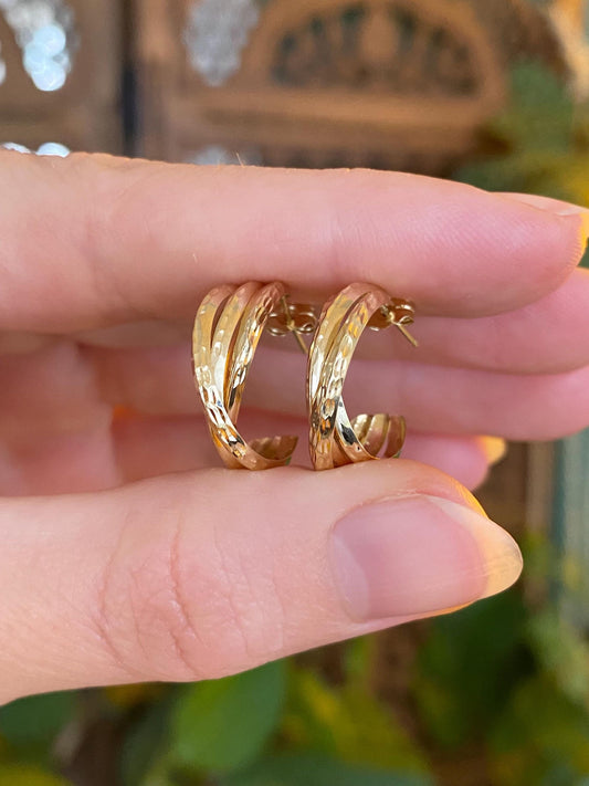 Vintage Solid 14k Yellow Gold Diamond Cut Hoop Earrings