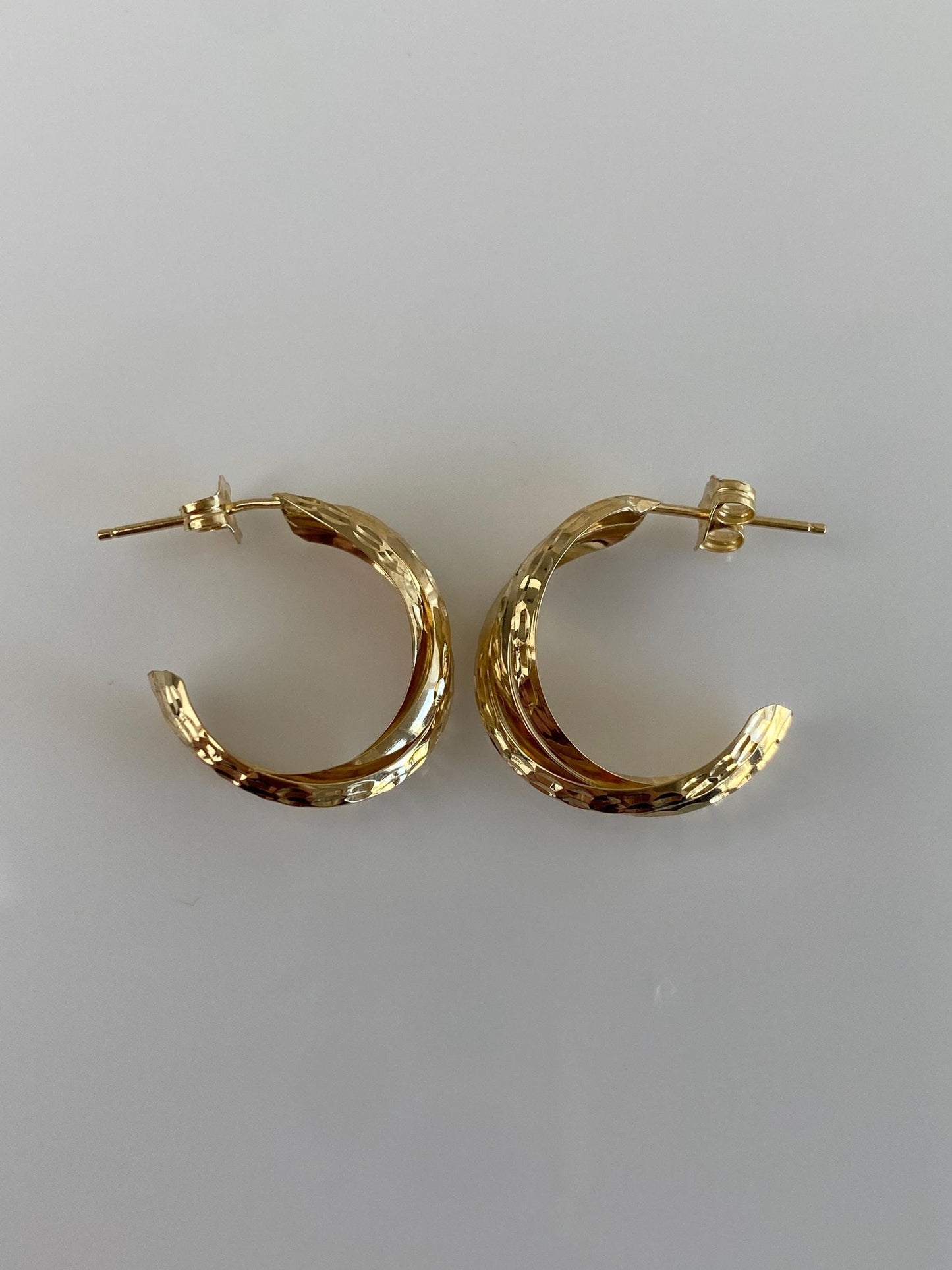 Vintage Solid 14k Yellow Gold Diamond Cut Hoop Earrings