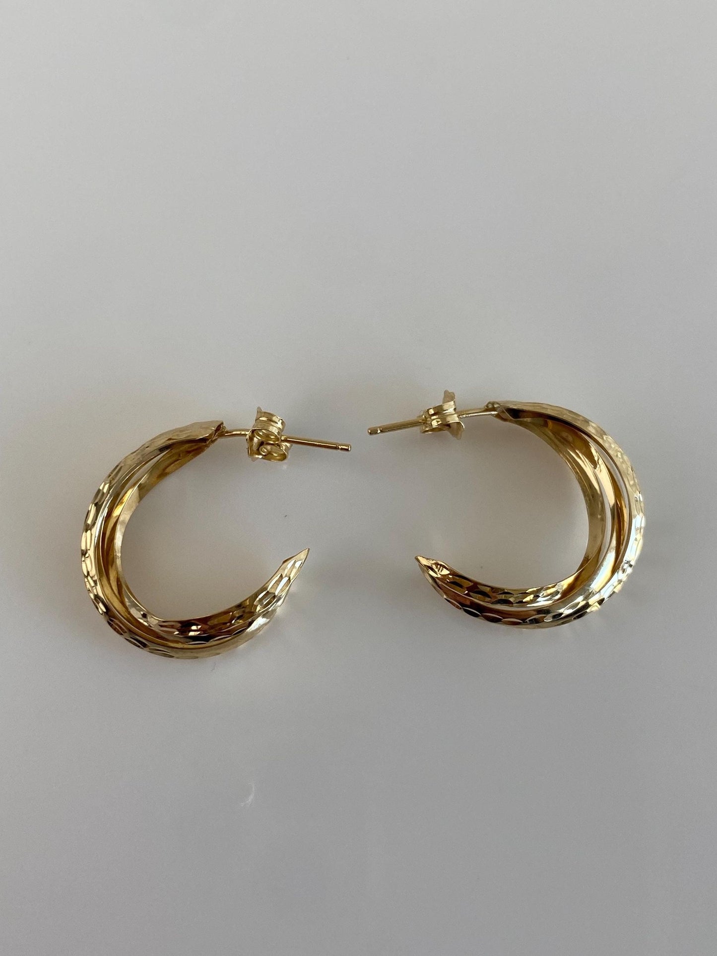 Vintage Solid 14k Yellow Gold Diamond Cut Hoop Earrings