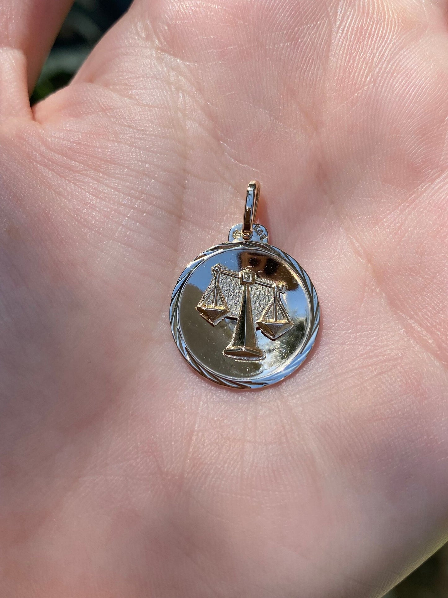 Vintage Solid 14k Yellow Gold Large Libra Zodiac Charm