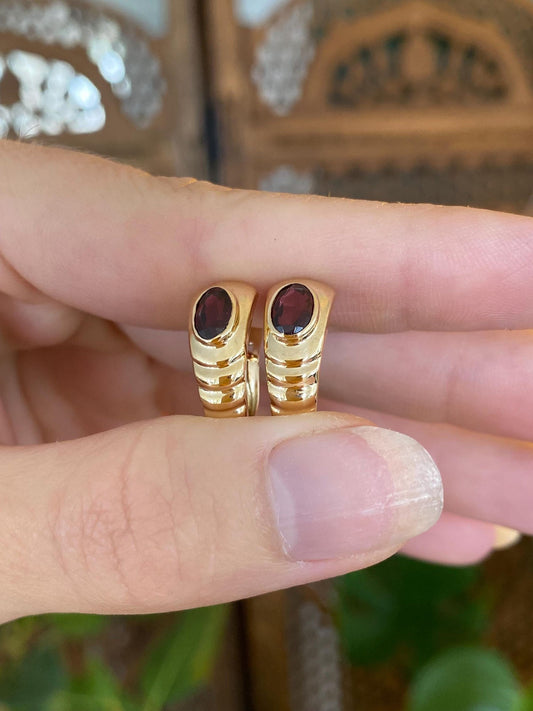Vintage Solid 14k Yellow Gold Garnet Drop Earrings