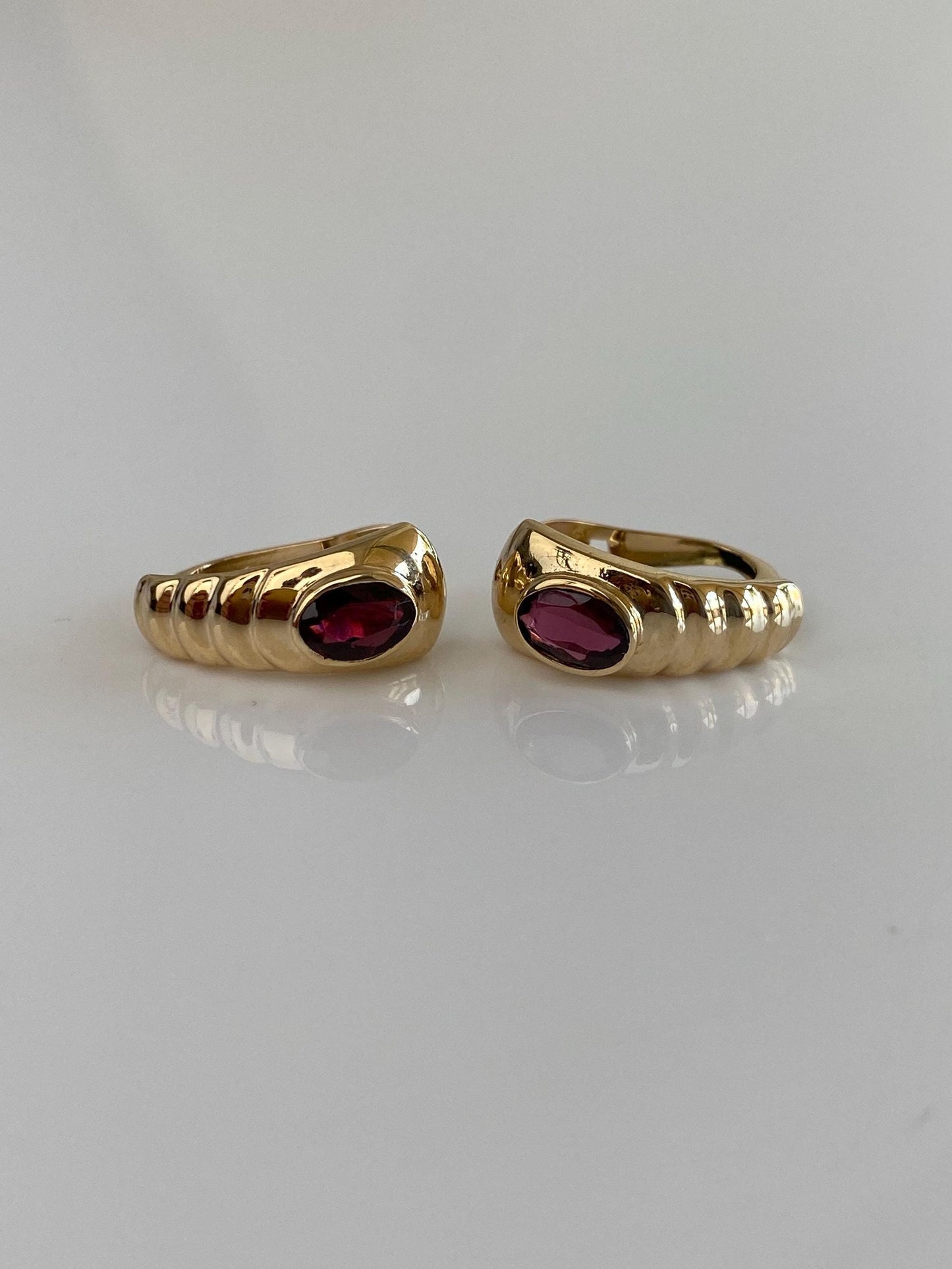 Vintage Solid 14k Yellow Gold Garnet Drop Earrings