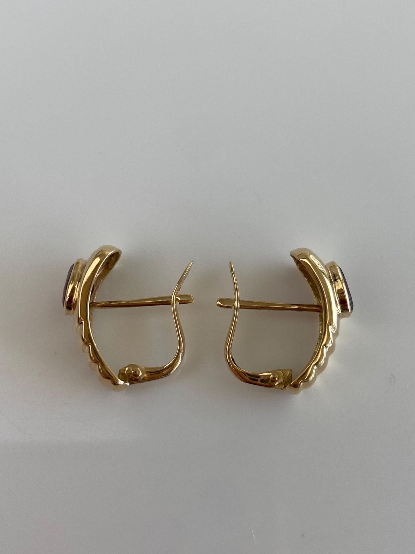 Vintage Solid 14k Yellow Gold Garnet Drop Earrings
