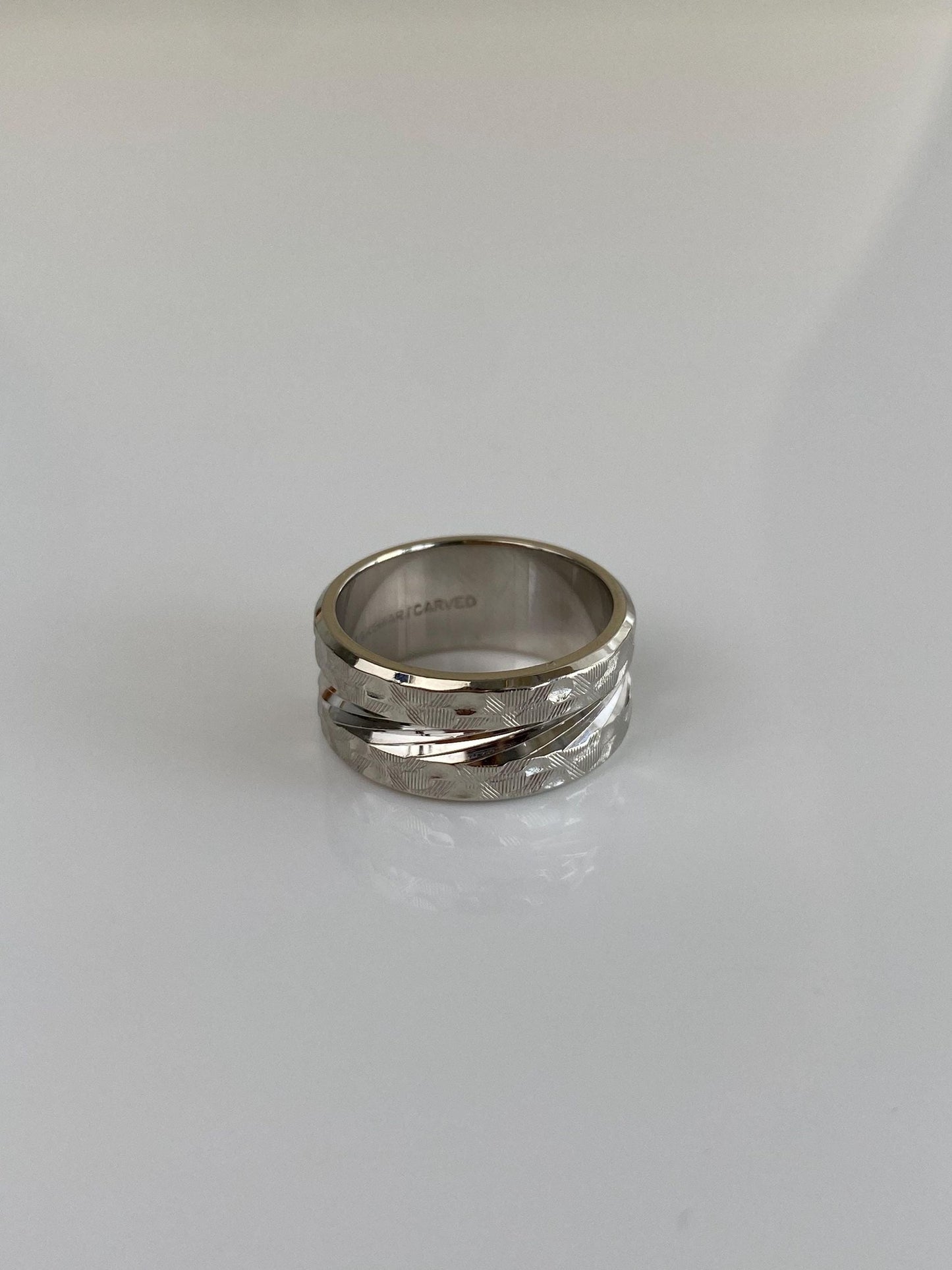 Vintage Solid 14k White Gold Diamond Cut Ring Band - Size 4.75