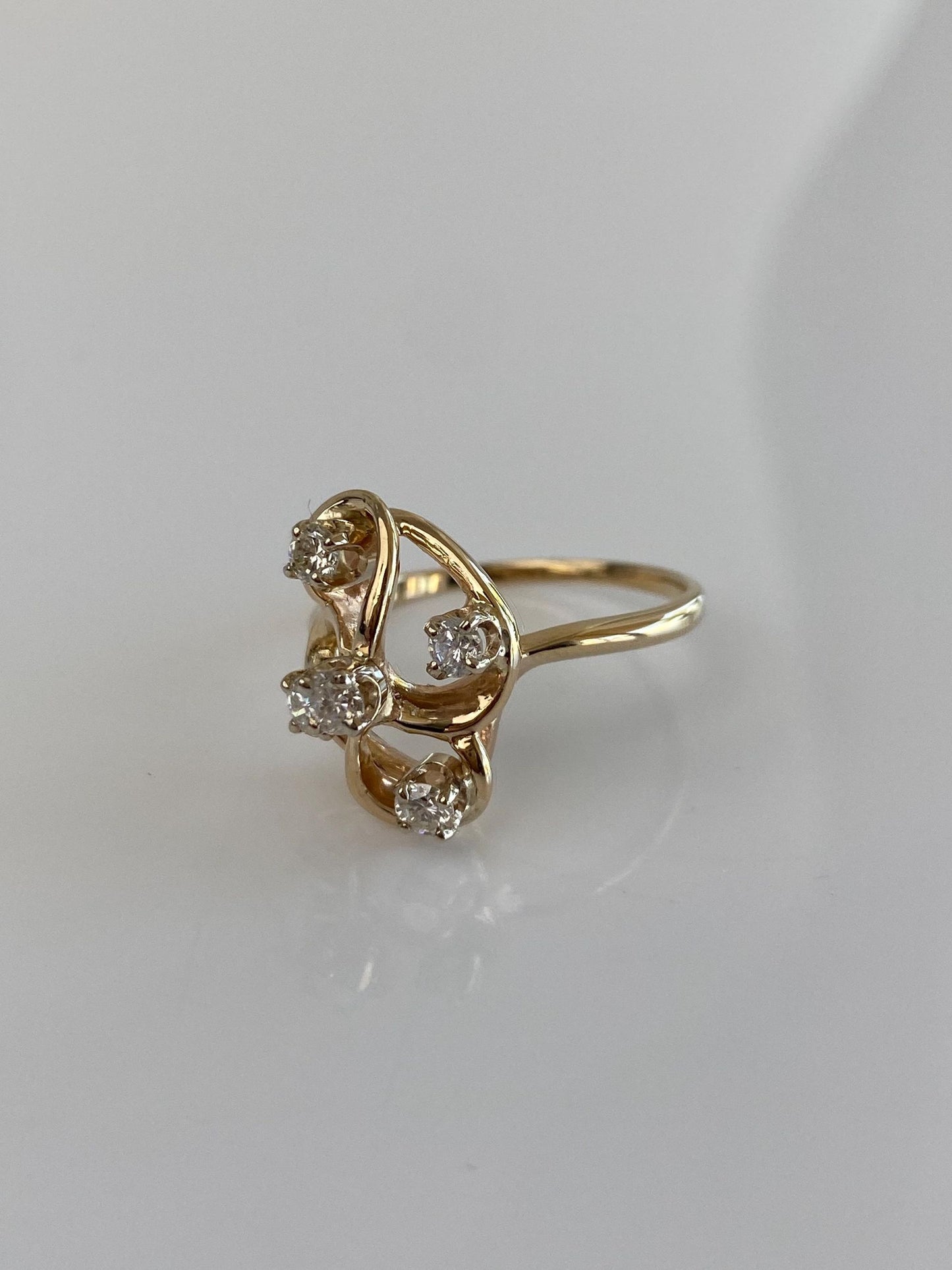 Vintage Solid 14k Yellow Gold Diamond Ring - Size 8.5