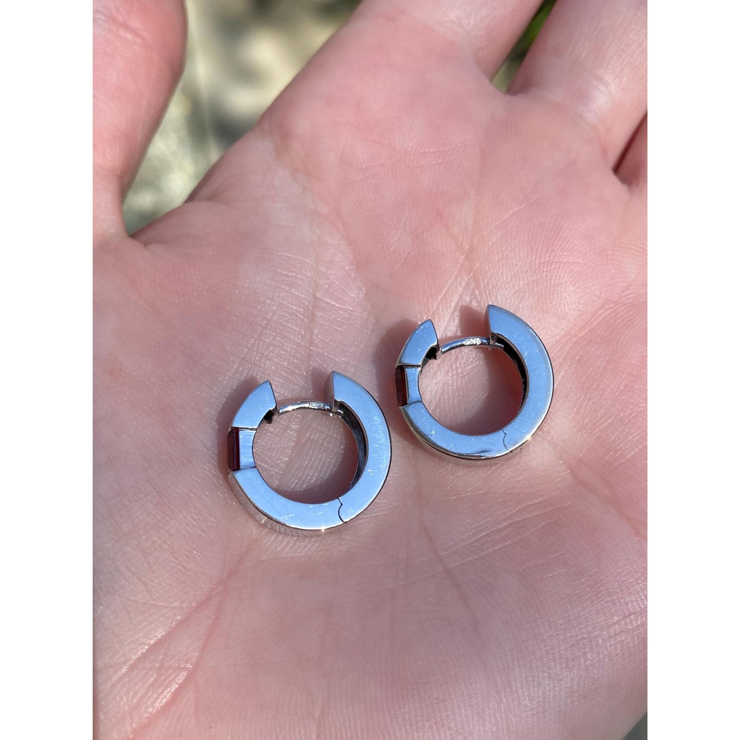 Vintage Solid 18k White Gold Garnet Hoop Earrings